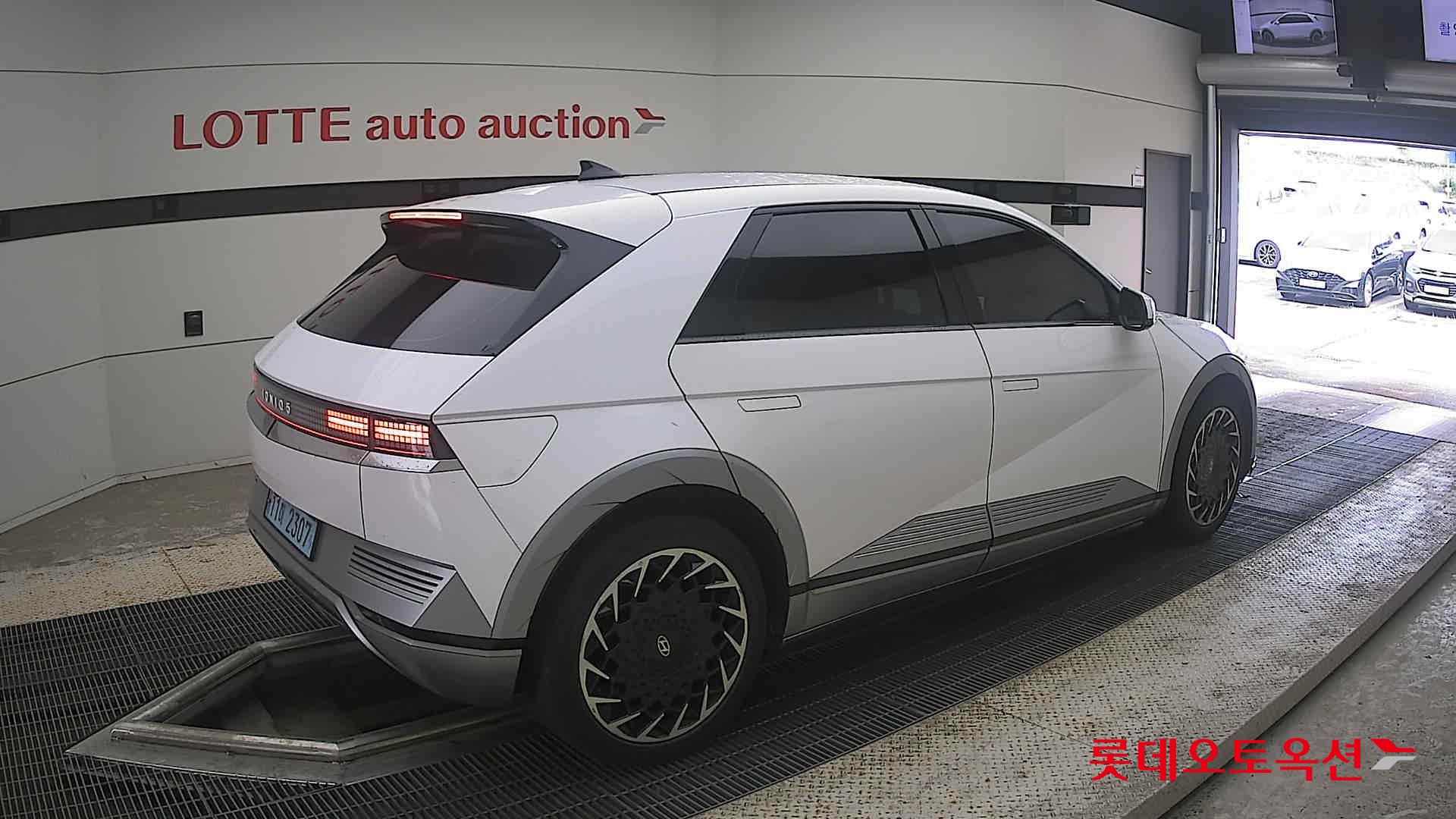 2023 - hyundai ioniq