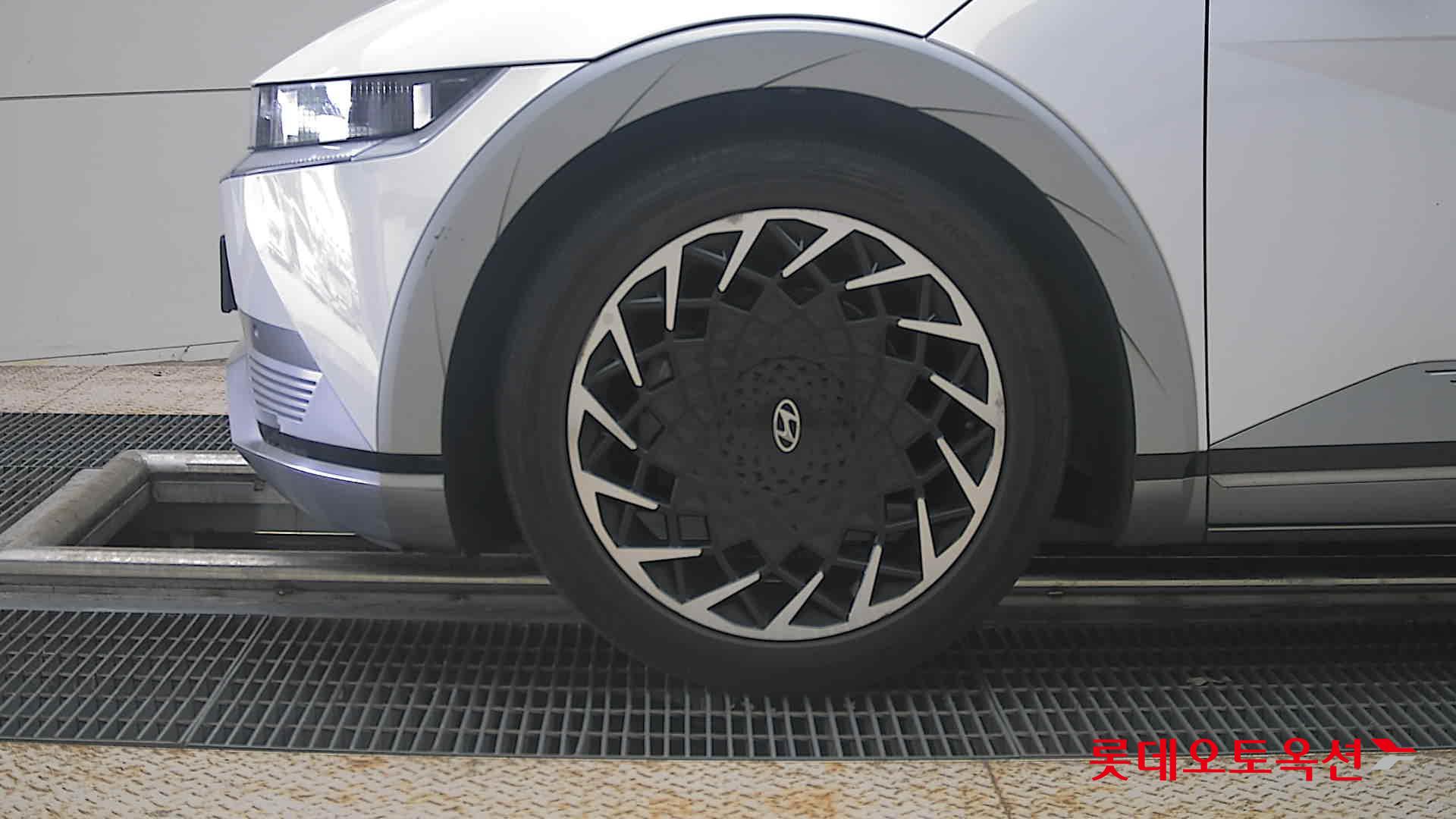 2023 - hyundai ioniq