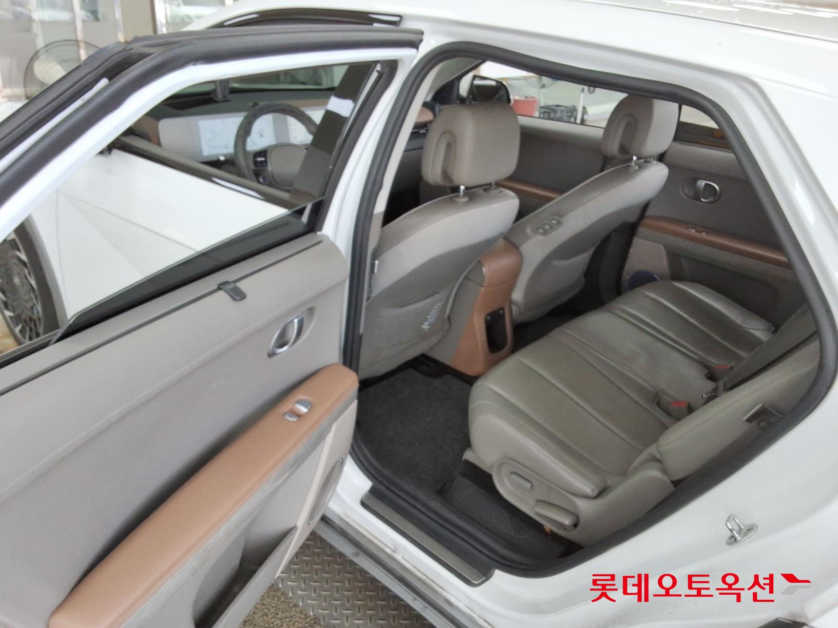 2023 - hyundai ioniq