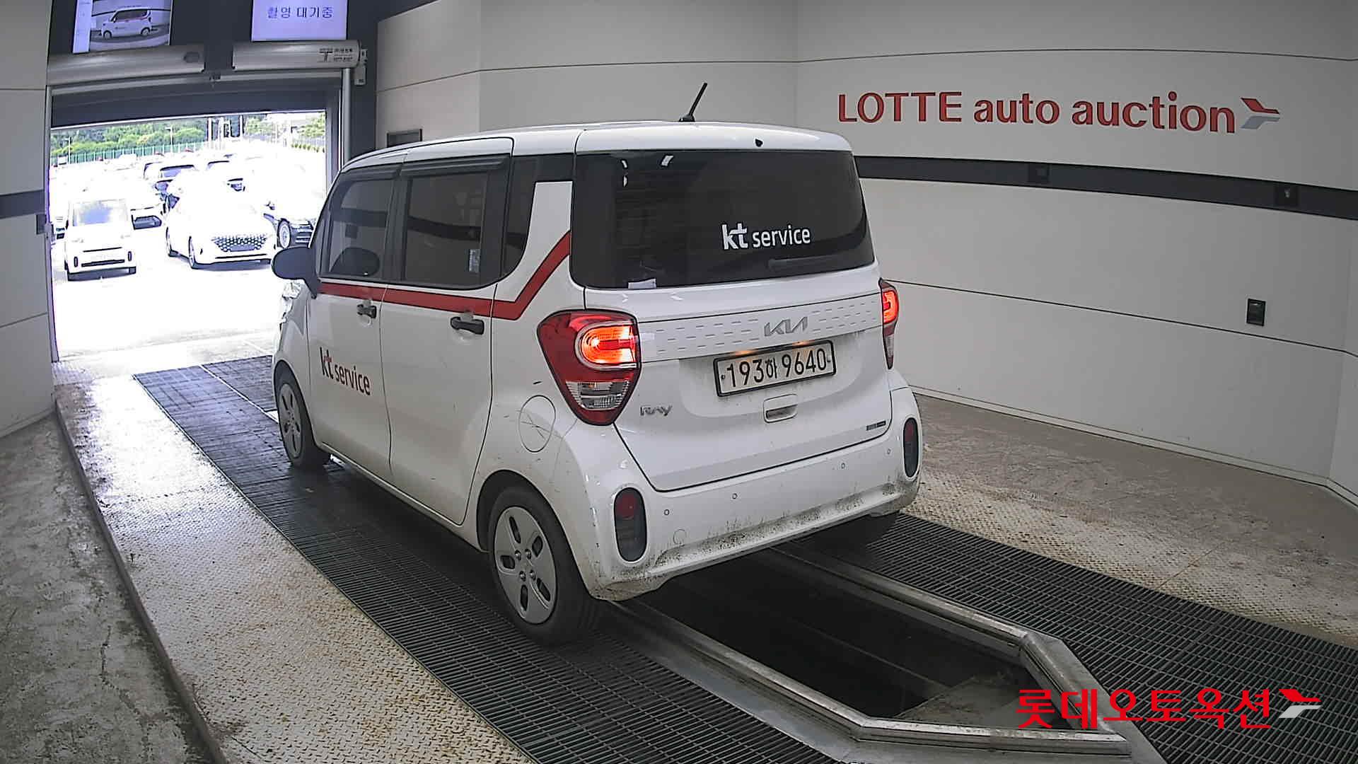 2022 - kia ray
