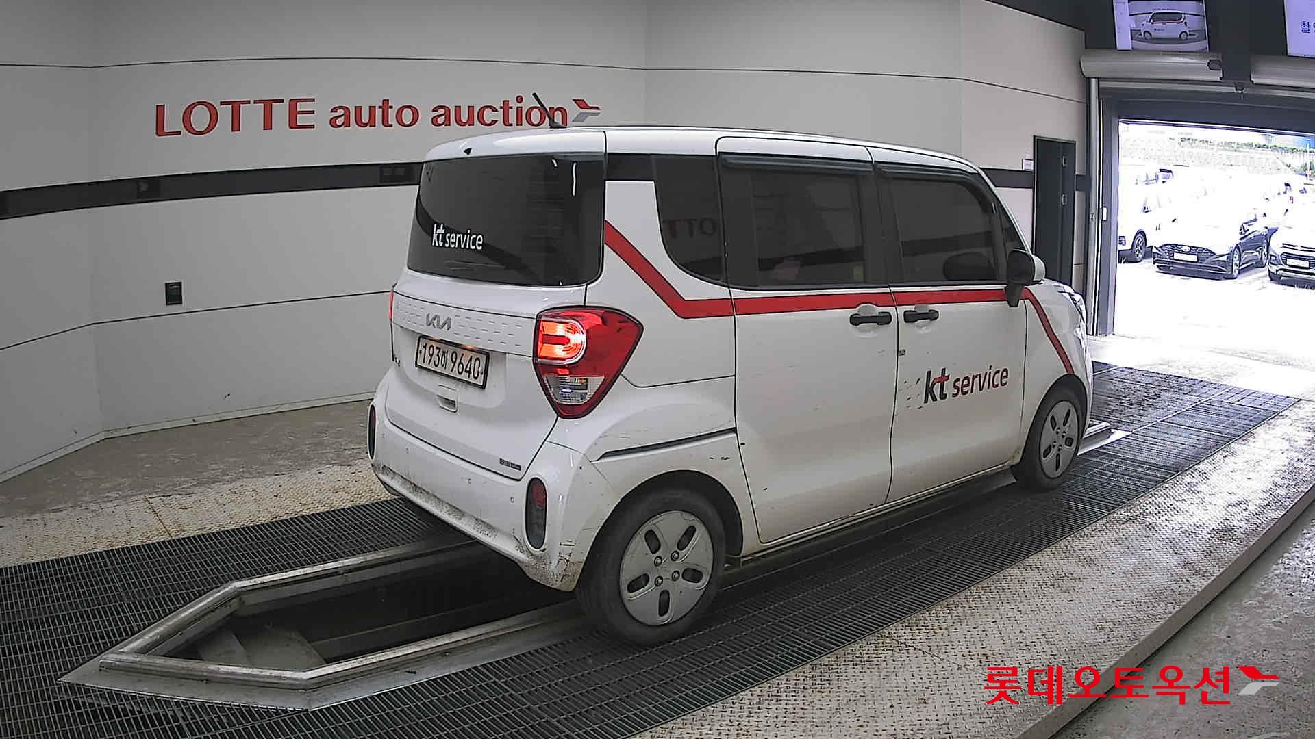 2022 - kia ray