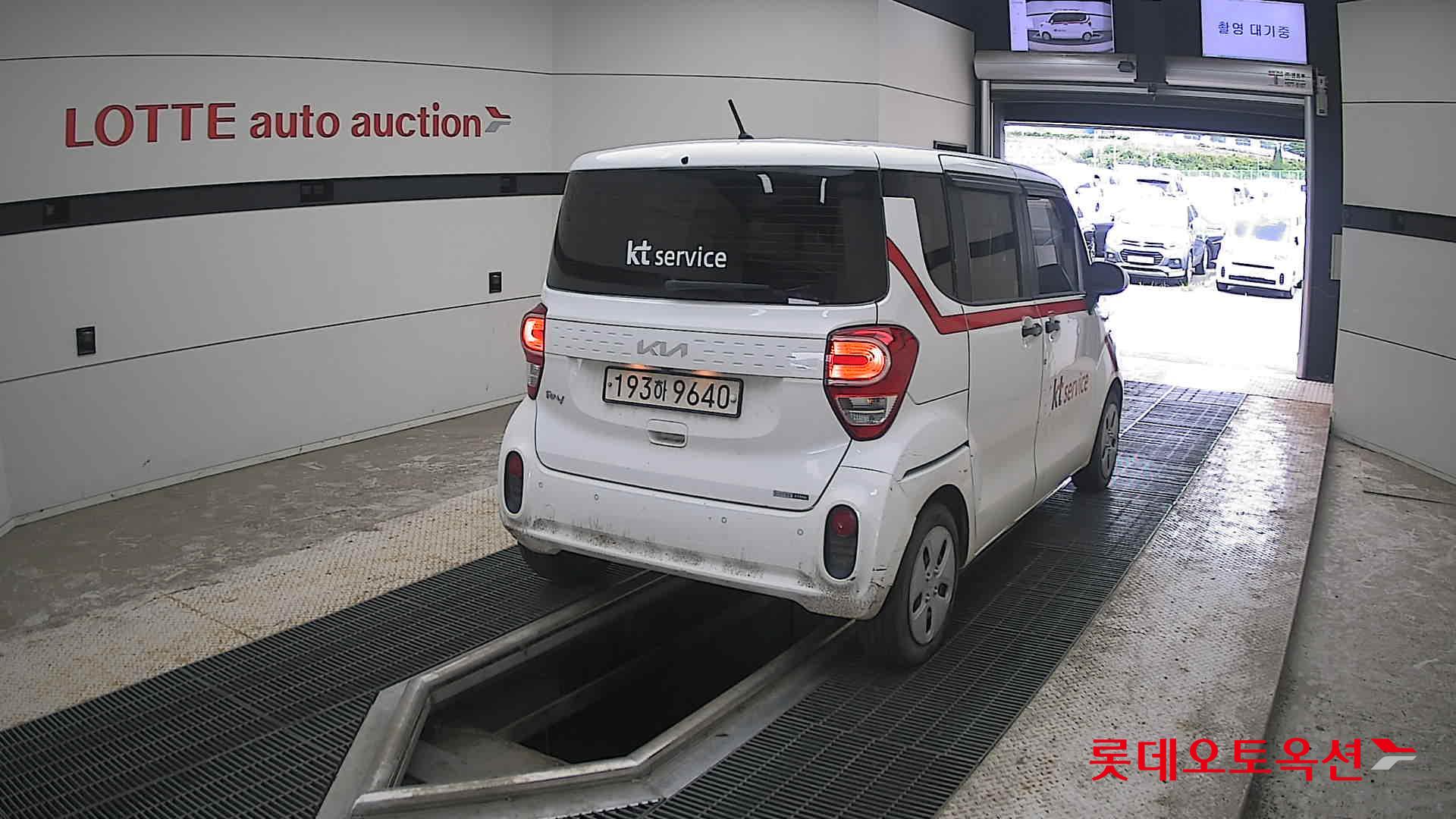 2022 - kia ray