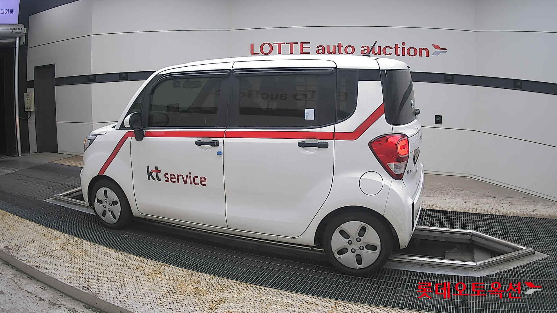 2022 - kia ray