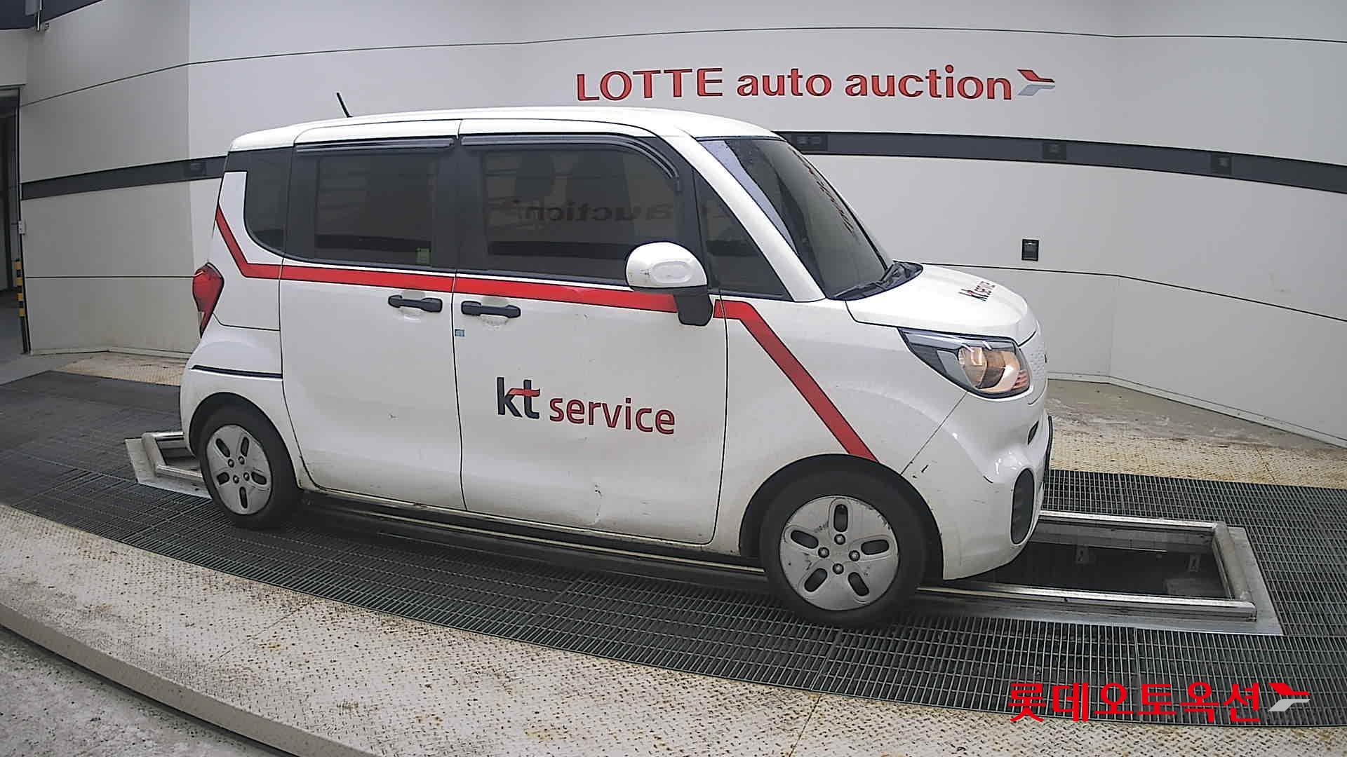 2022 - kia ray