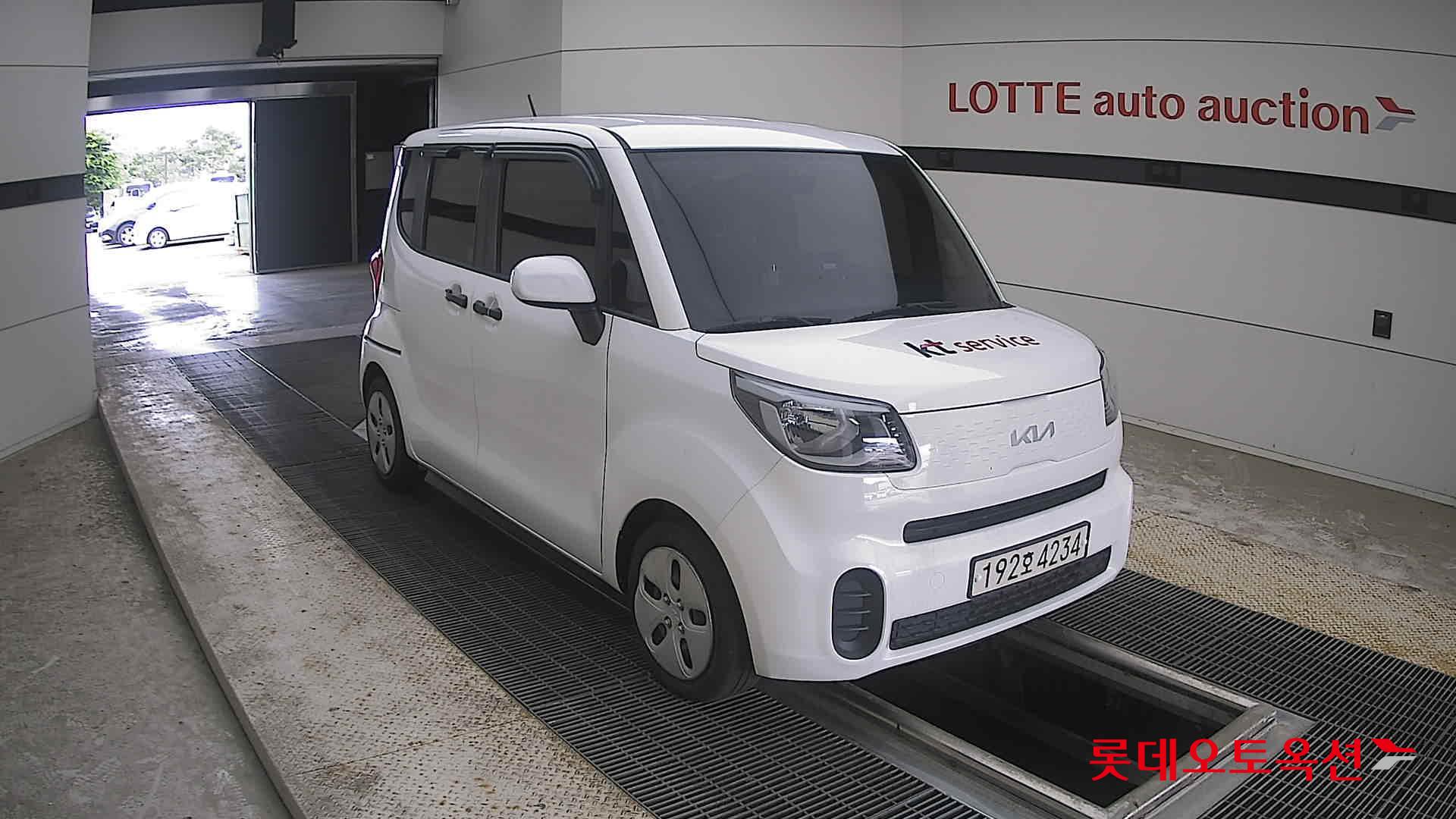 2022 - kia ray
