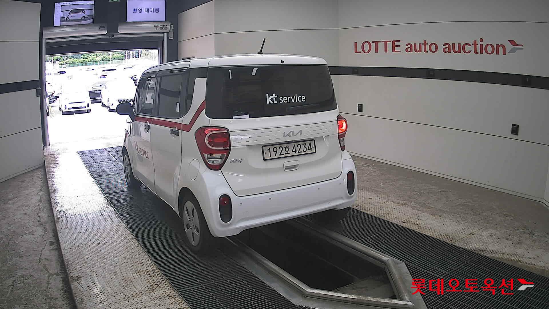 2022 - kia ray