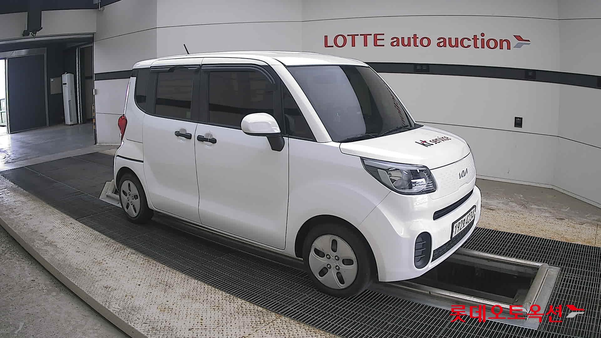 2022 - kia ray