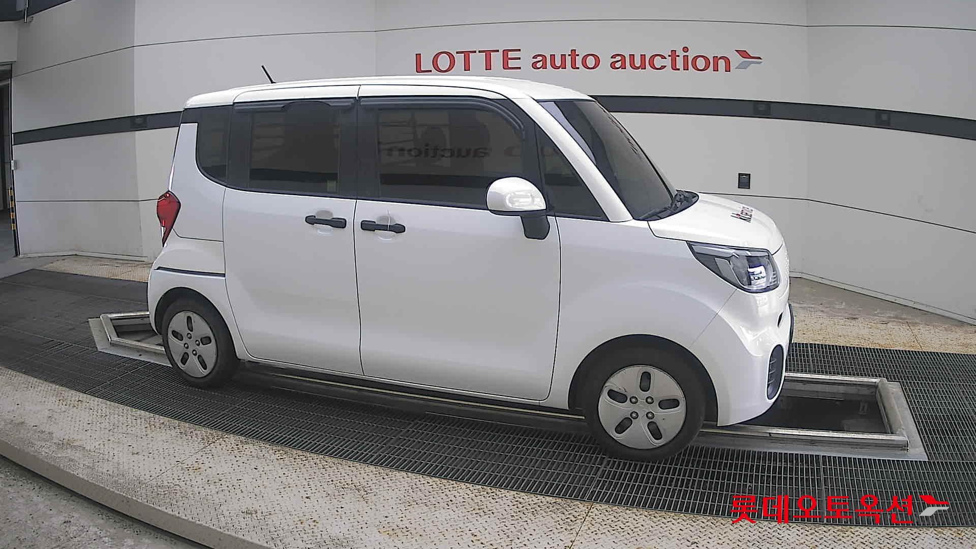 2022 - kia ray