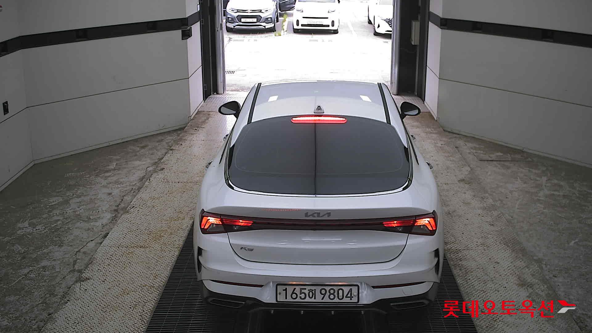 2022 - kia k5