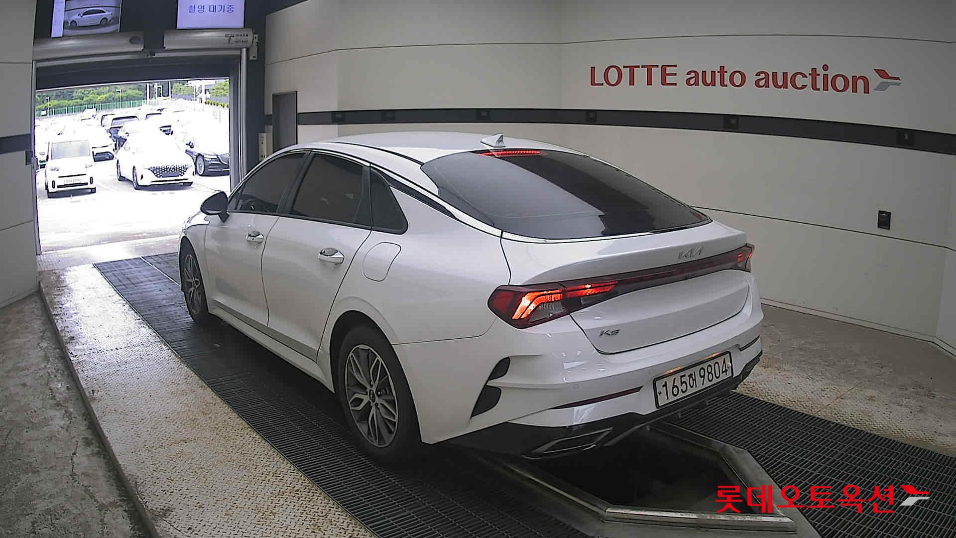 2022 - kia k5