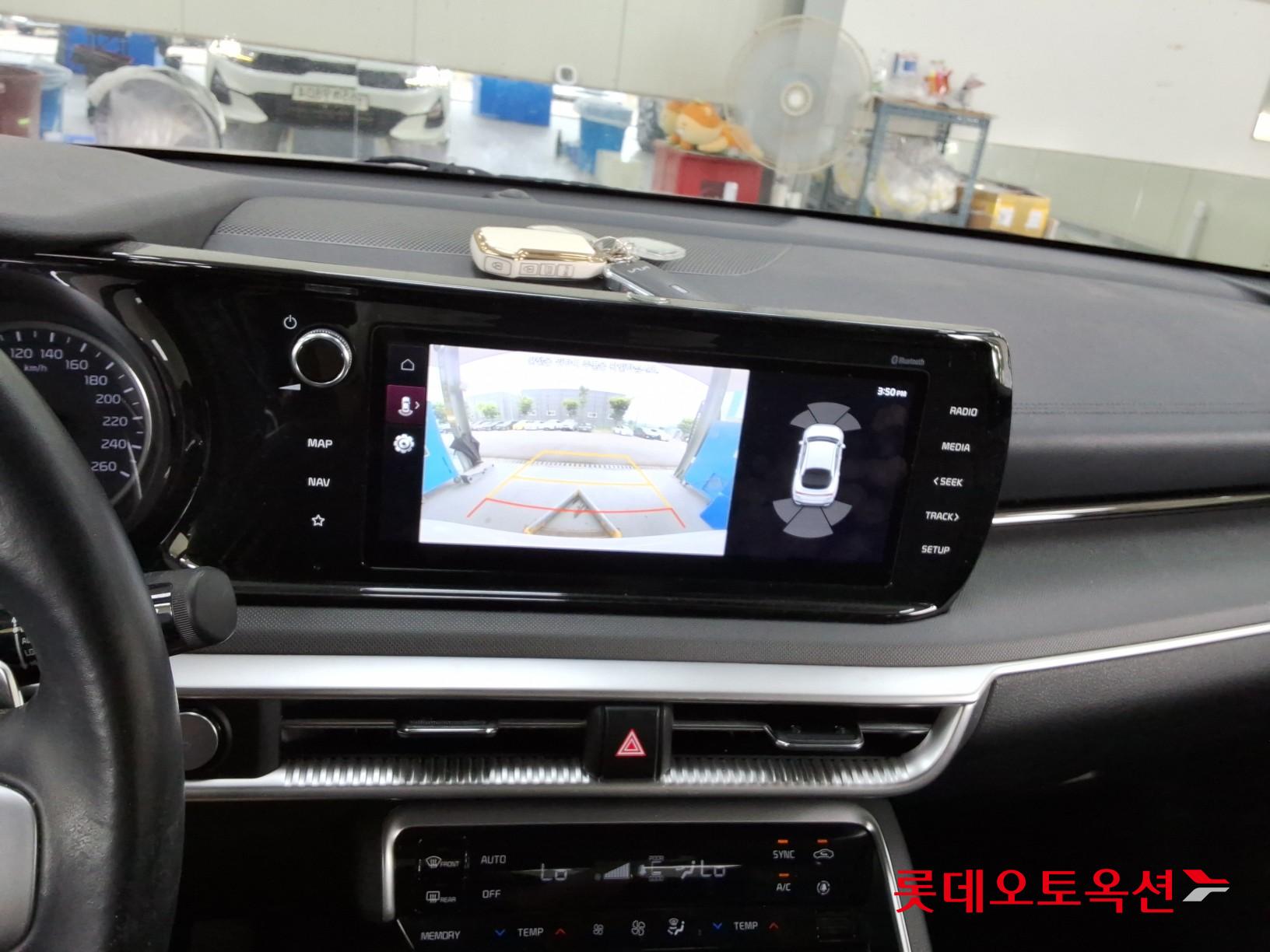 2022 - kia k5