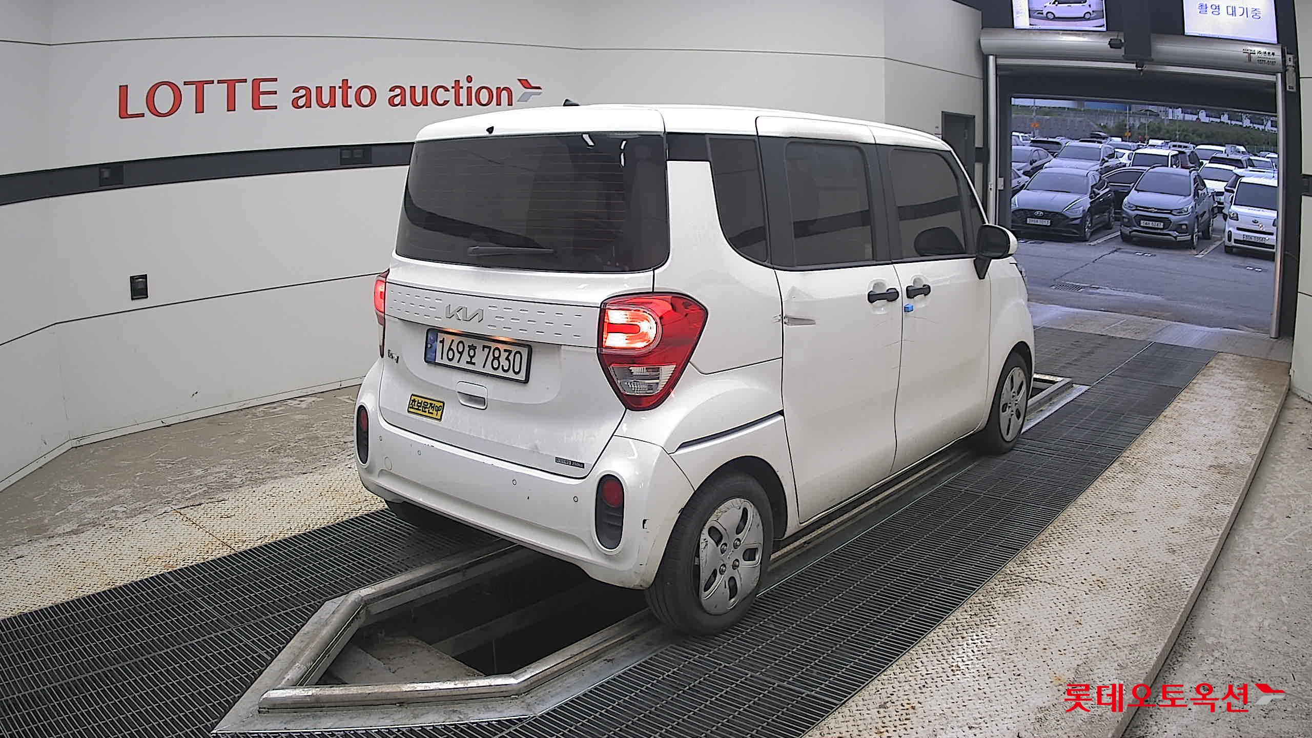2022 - kia ray