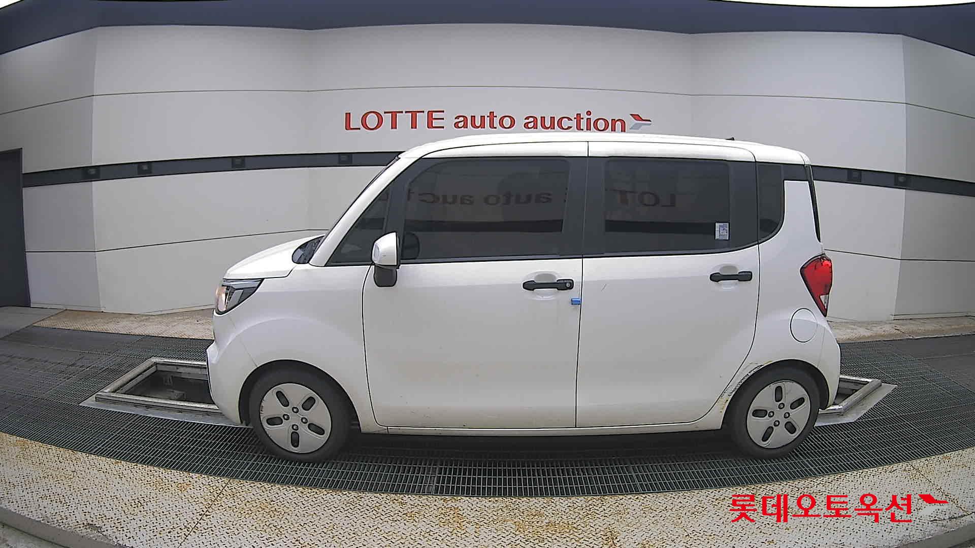2022 - kia ray