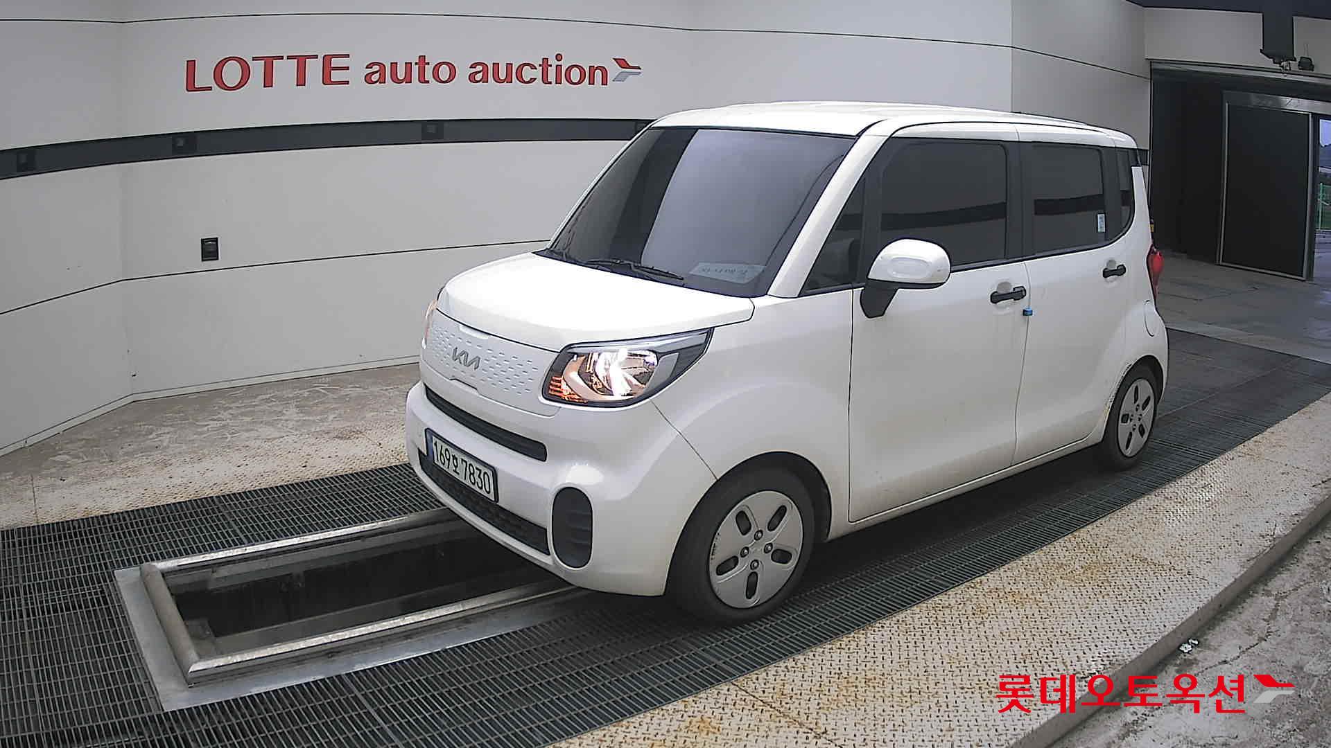 2022 - kia ray