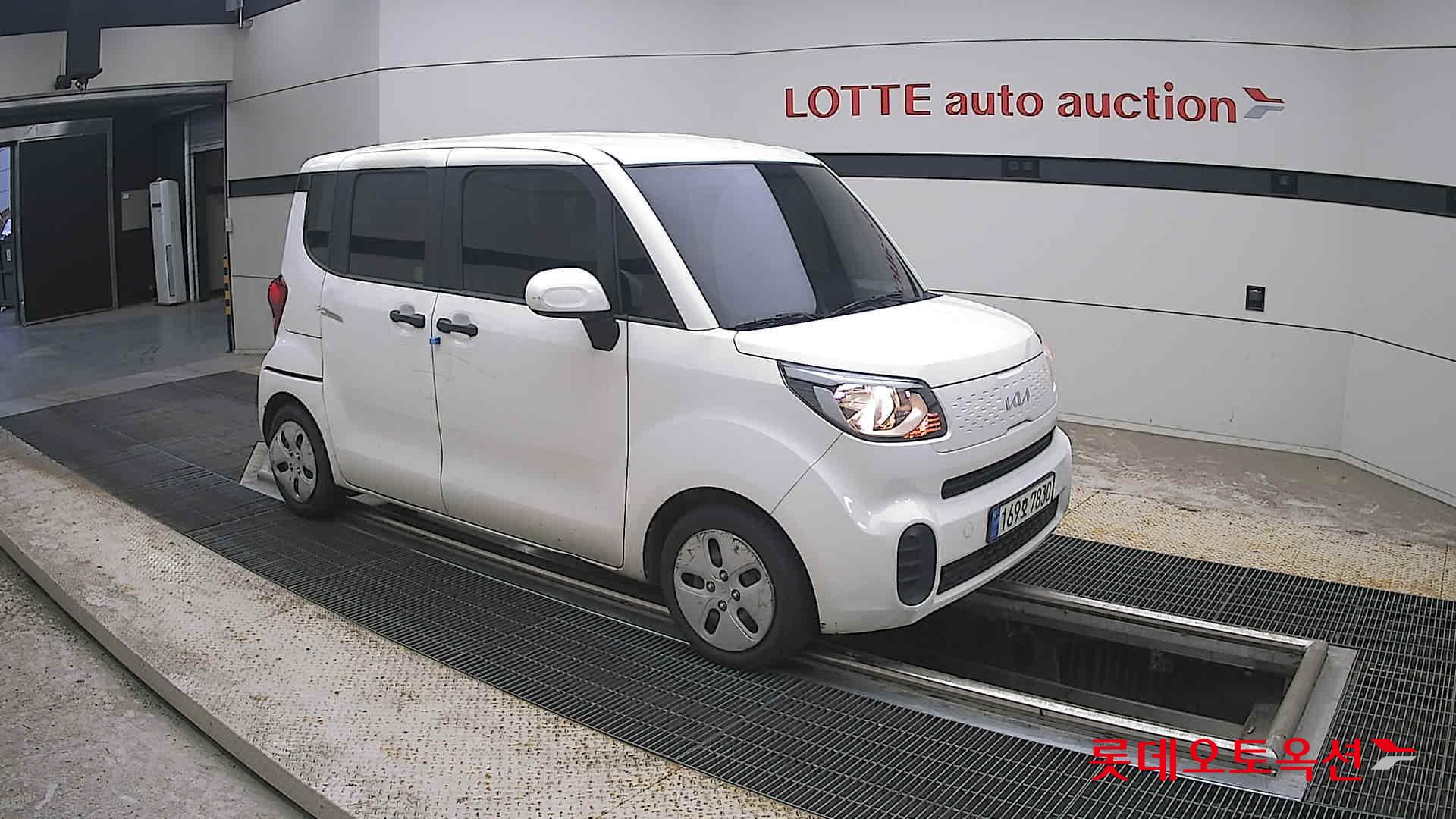 2022 - kia ray