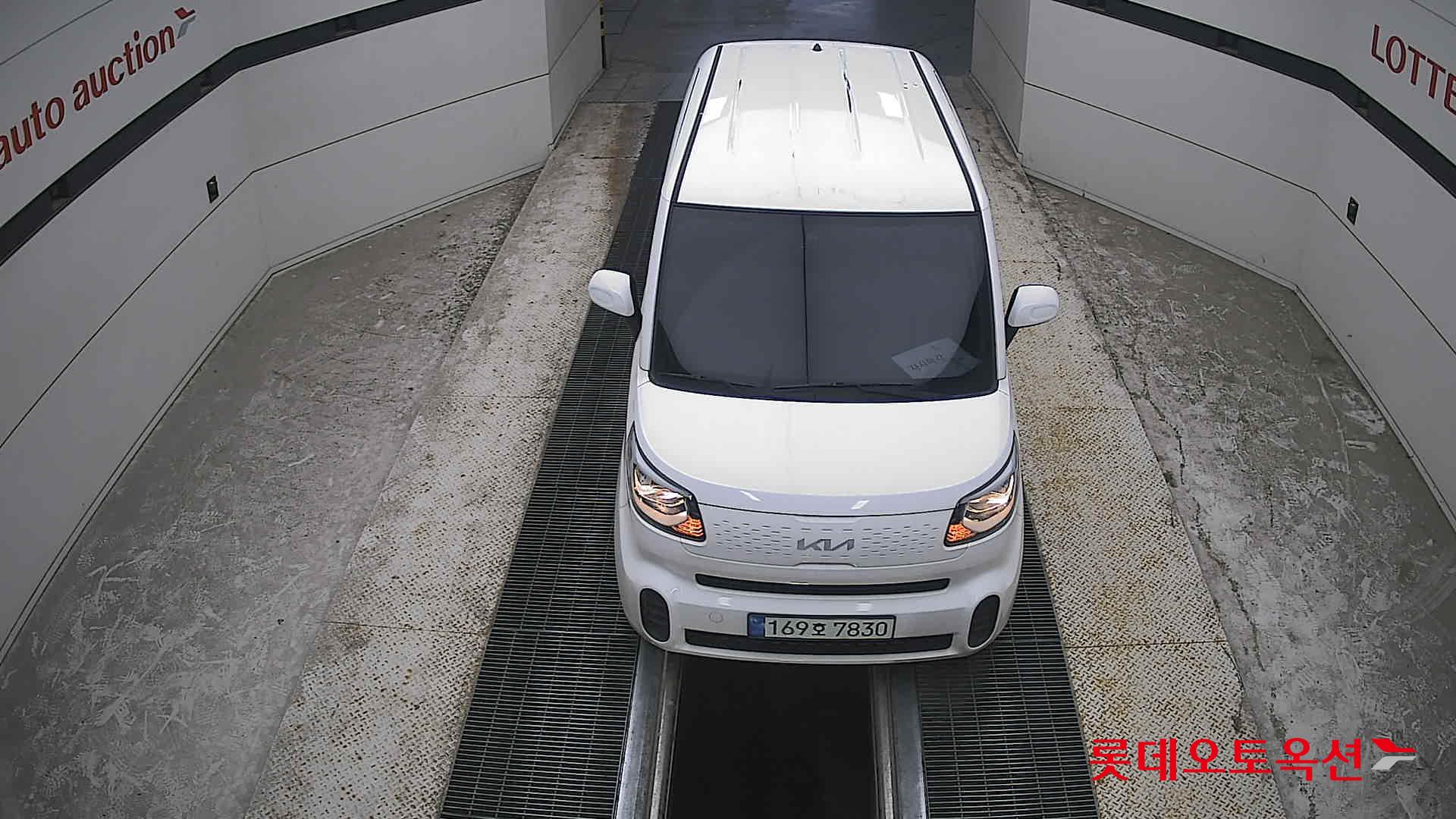 2022 - kia ray