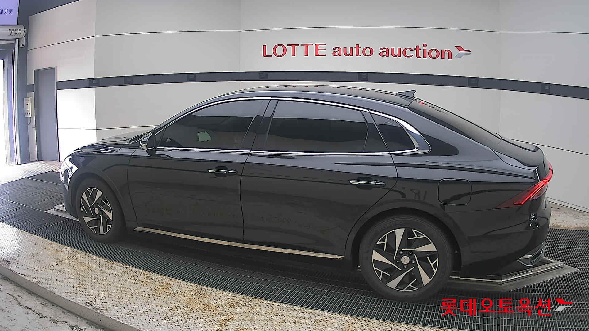 2022 - hyundai grandeur