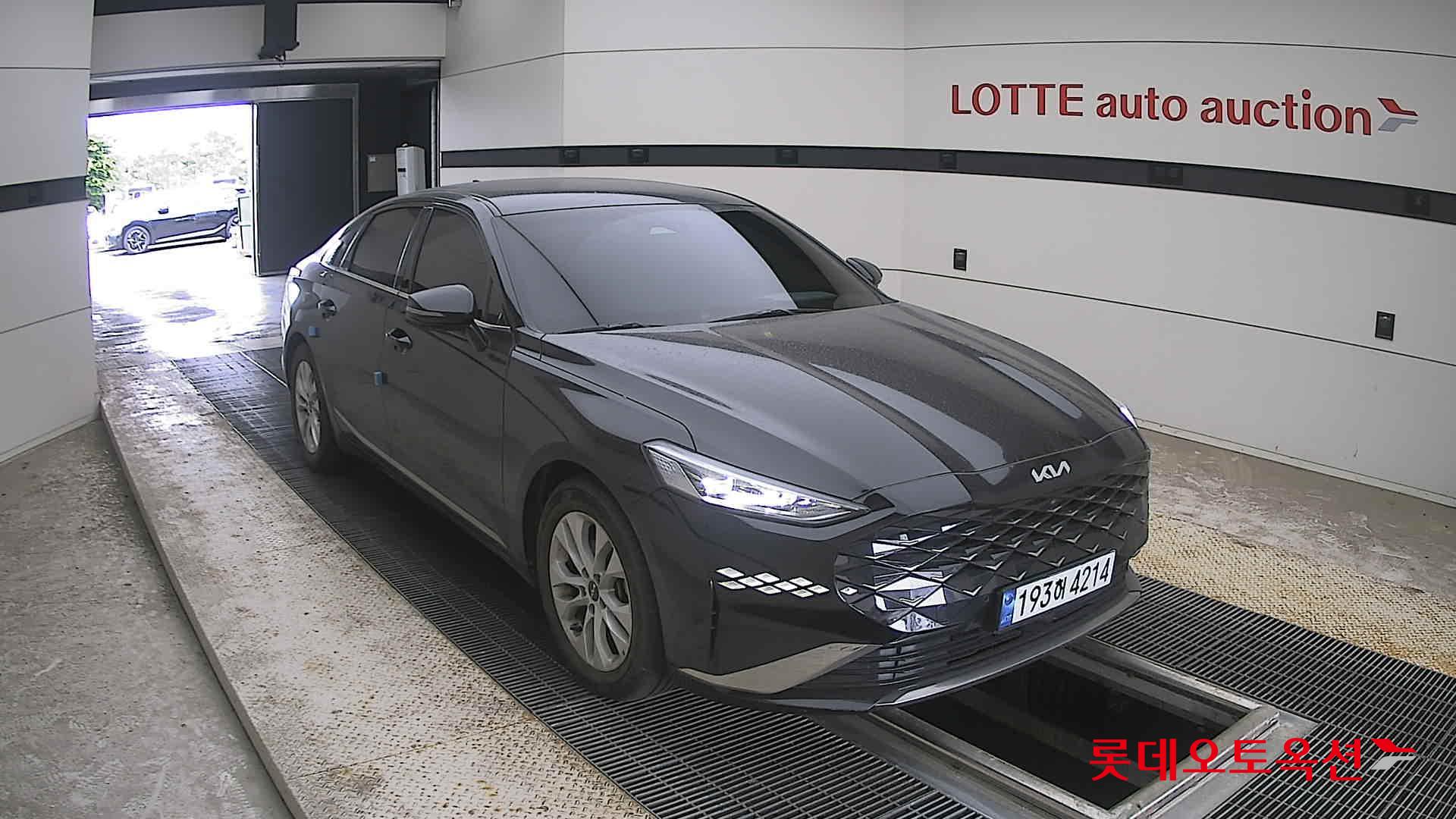2023 - kia k8