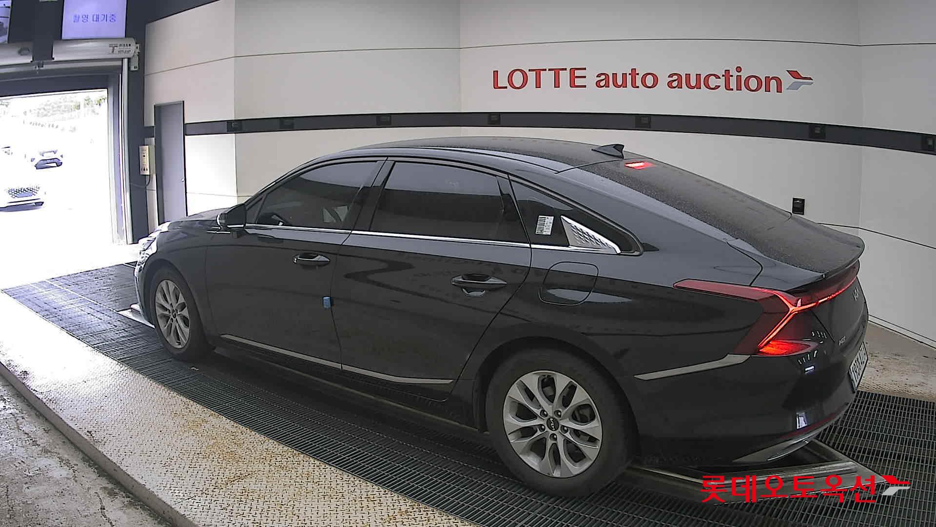 2023 - kia k8