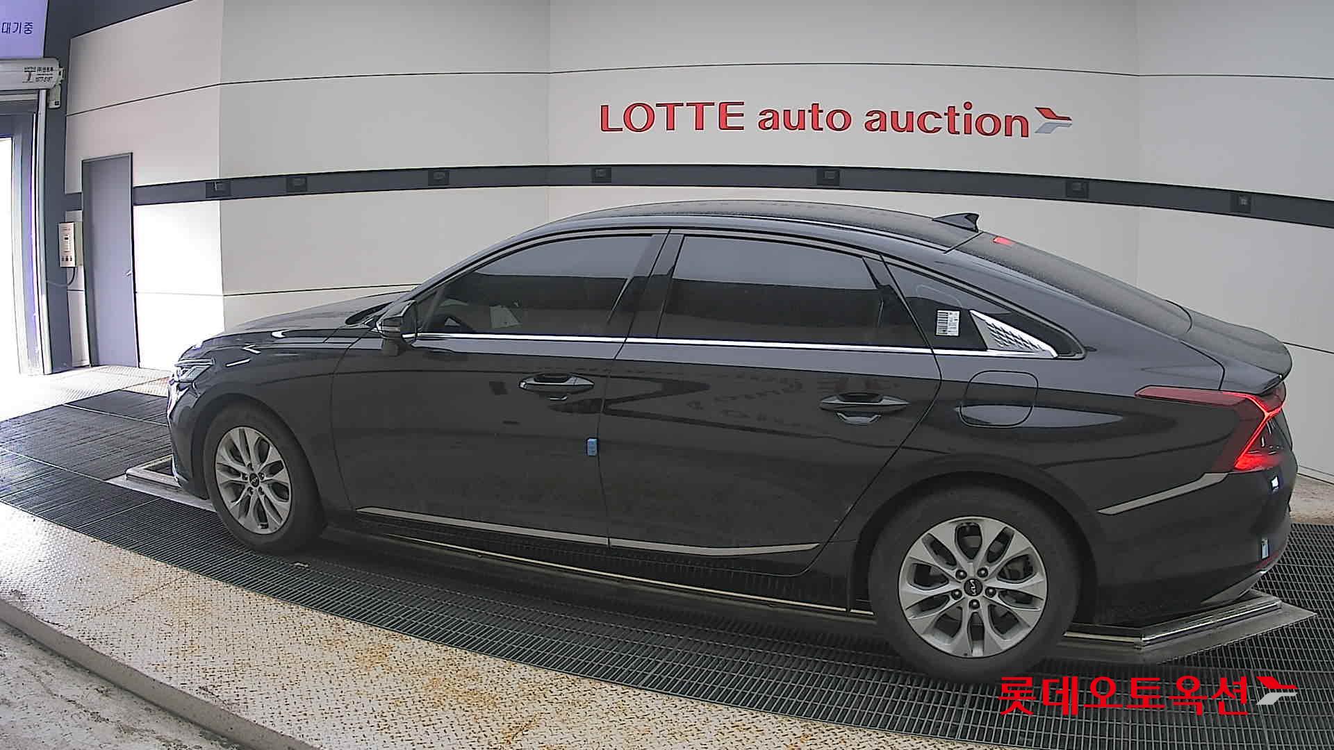 2023 - kia k8