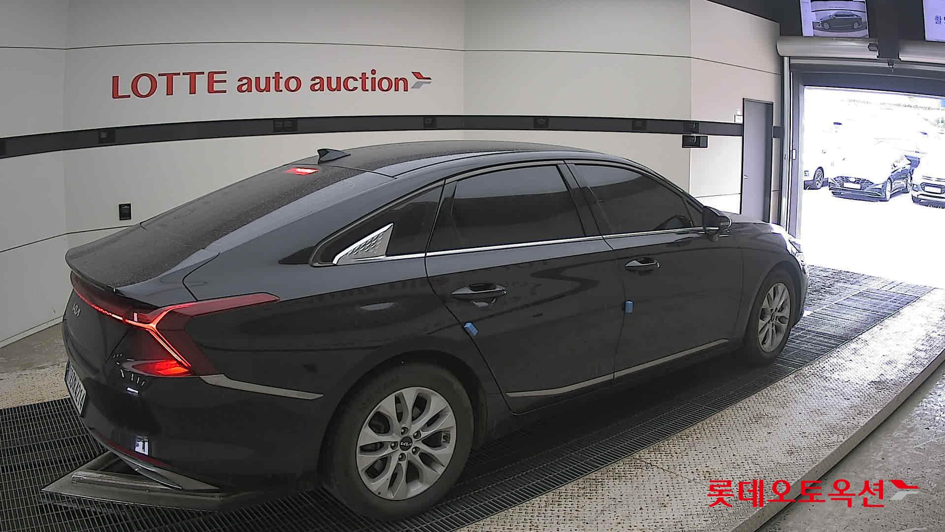 2023 - kia k8