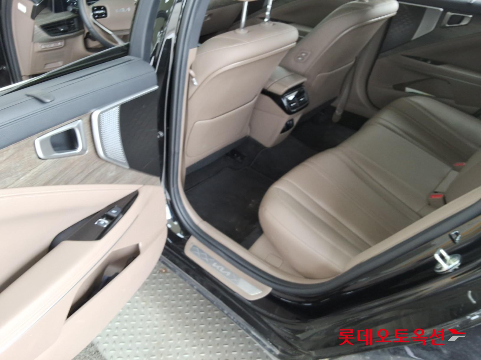 2023 - kia k8