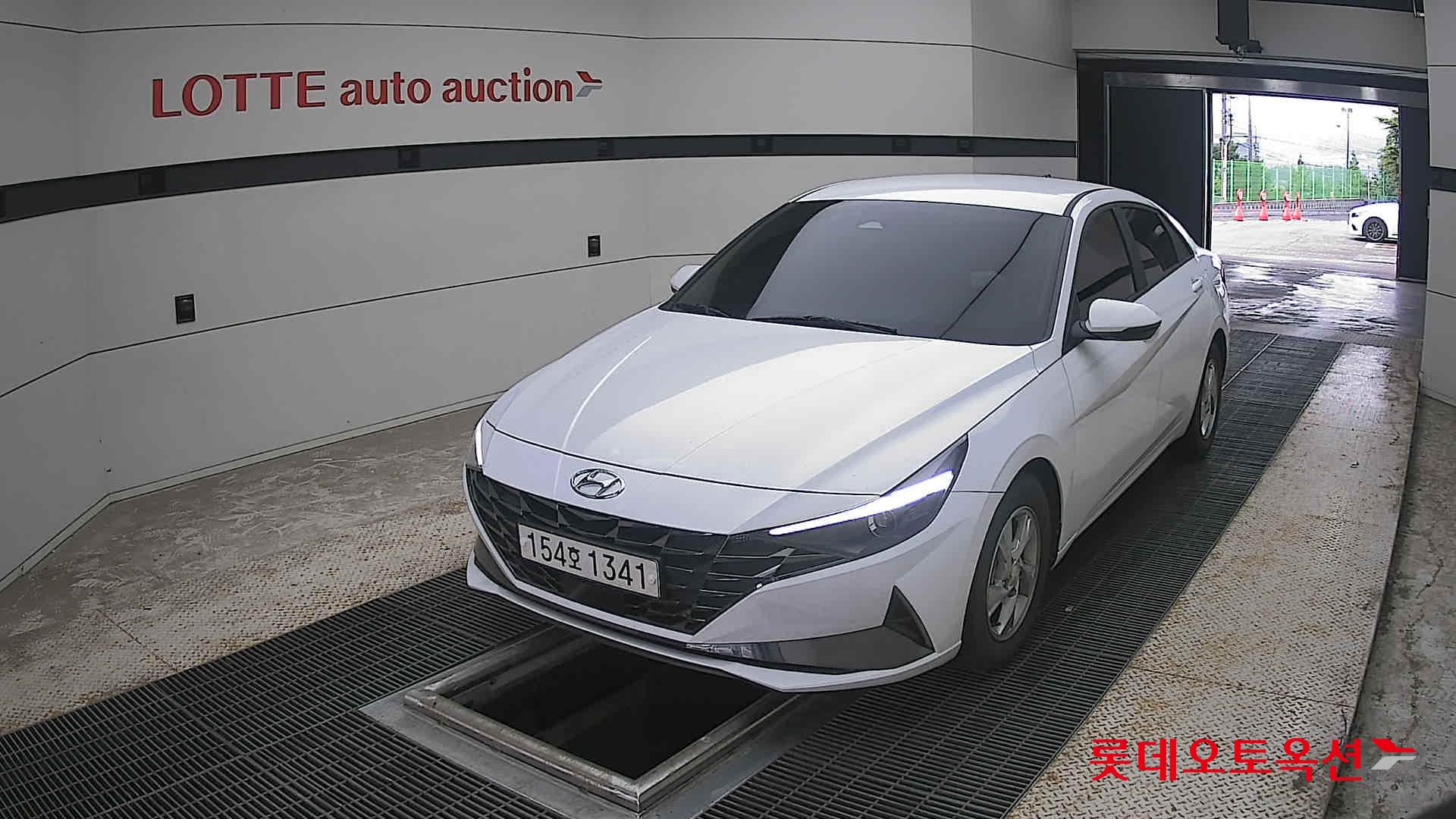 2022 - hyundai avante
