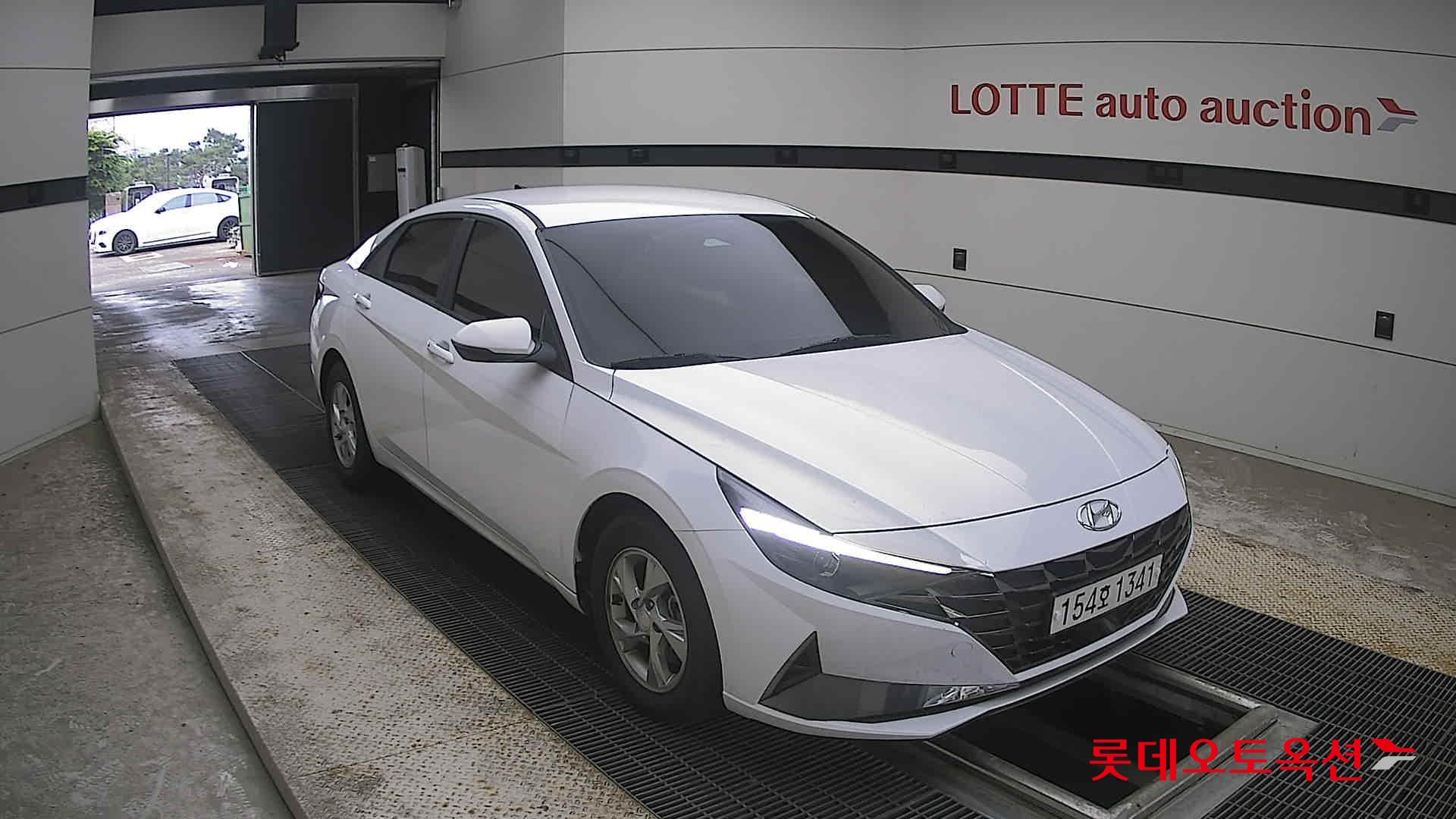 2022 - hyundai avante