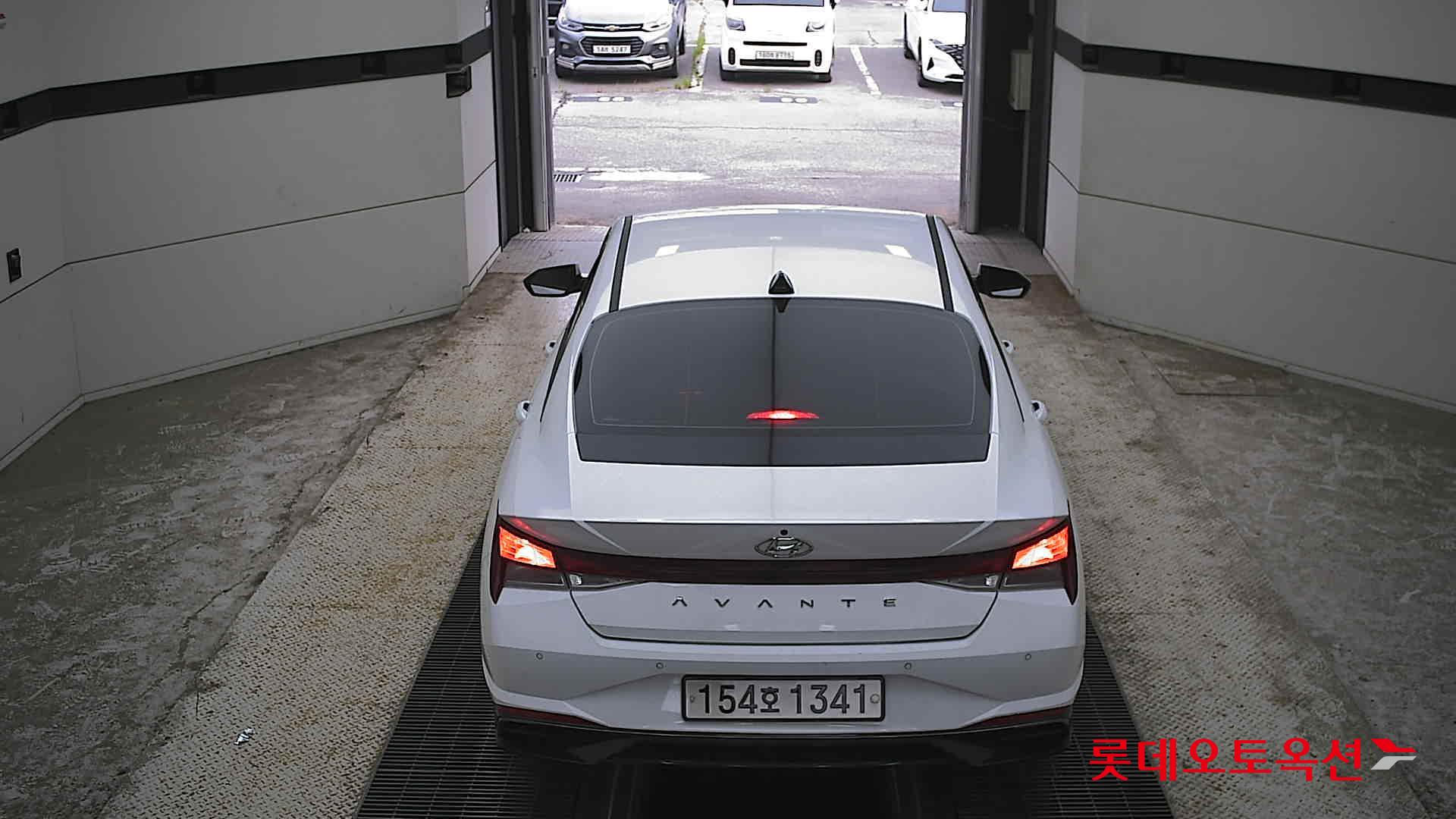 2022 - hyundai avante