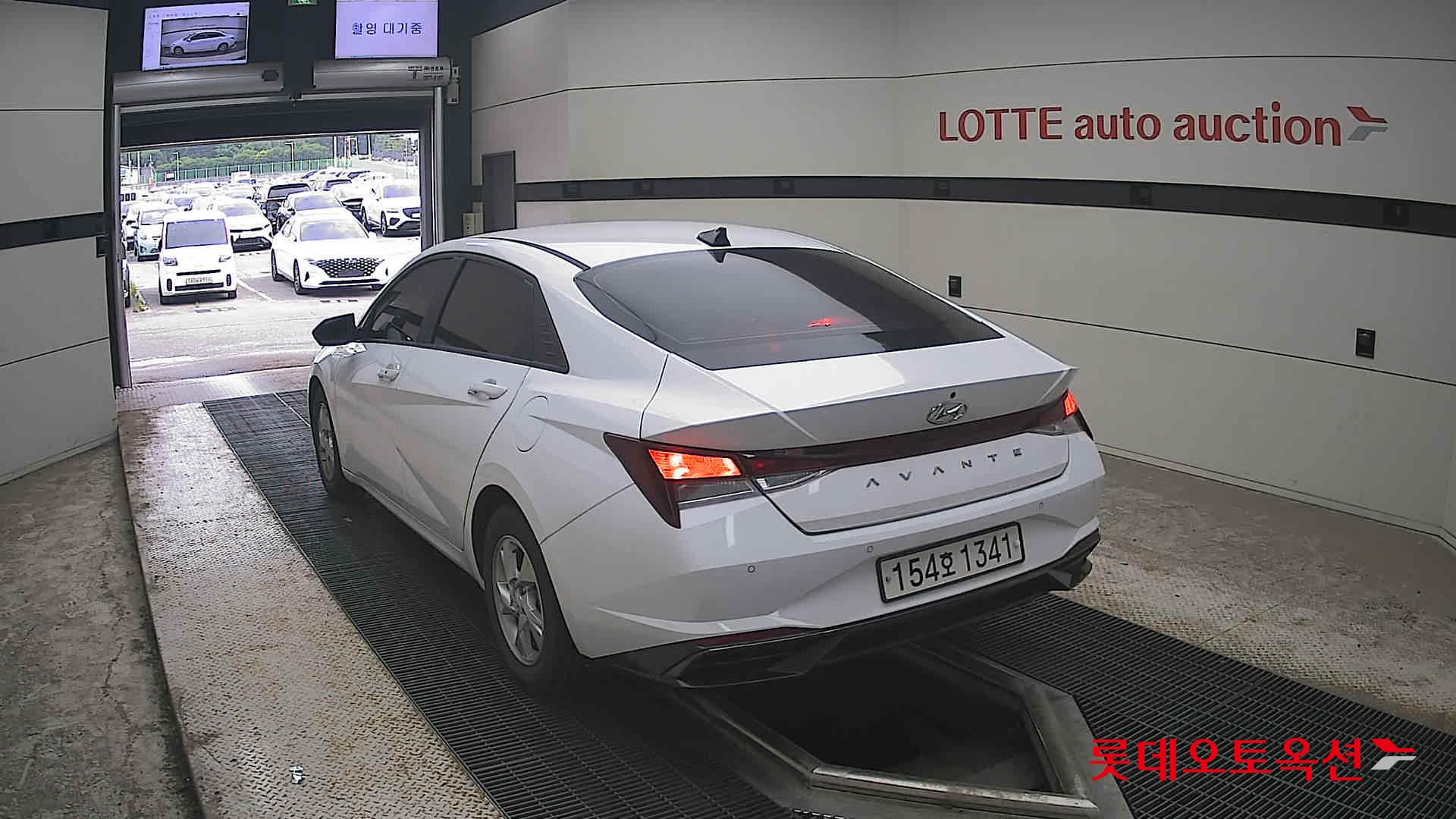 2022 - hyundai avante
