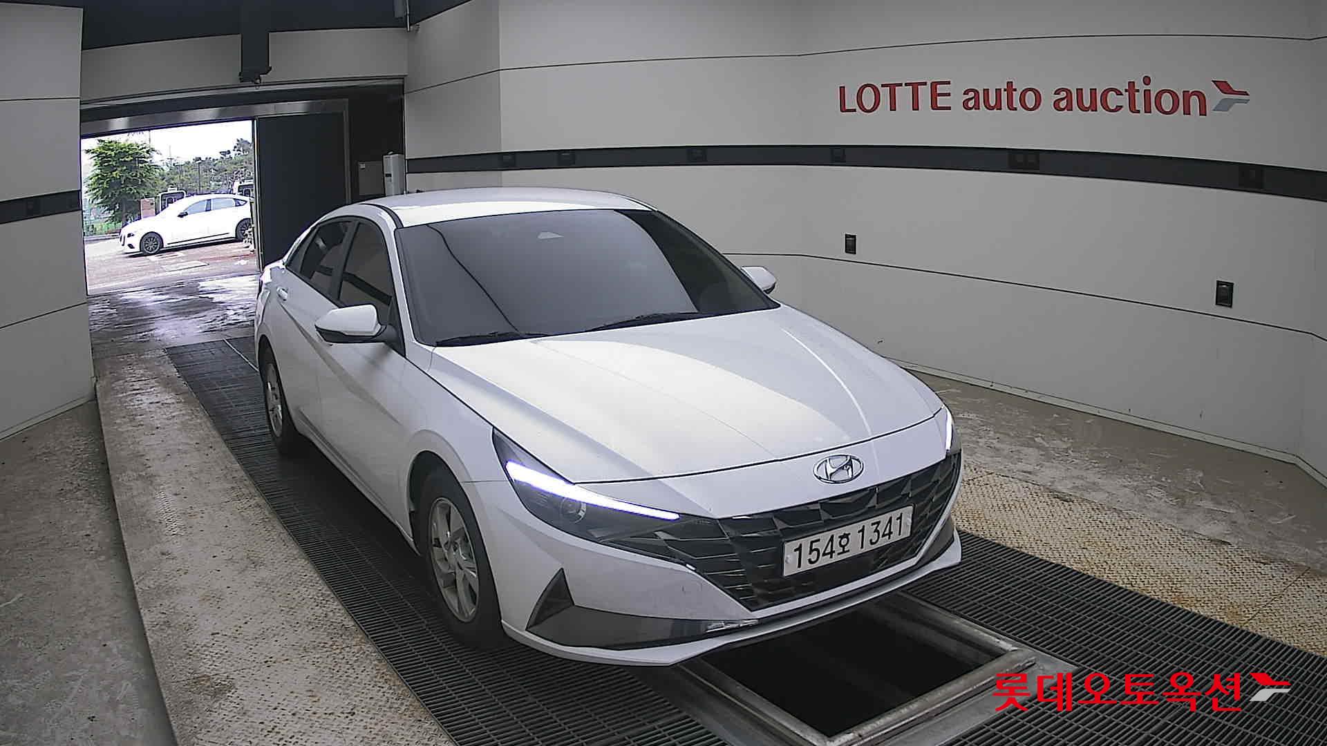 2022 - hyundai avante