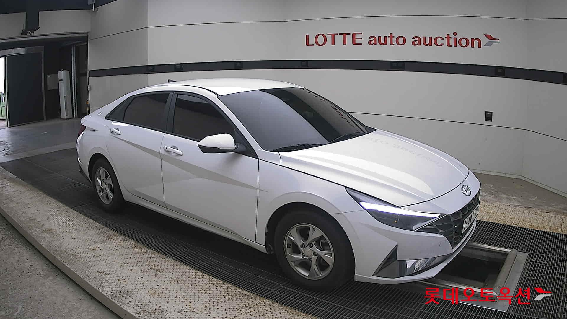 2022 - hyundai avante