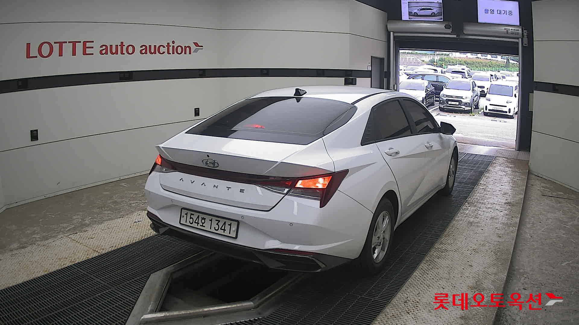 2022 - hyundai avante