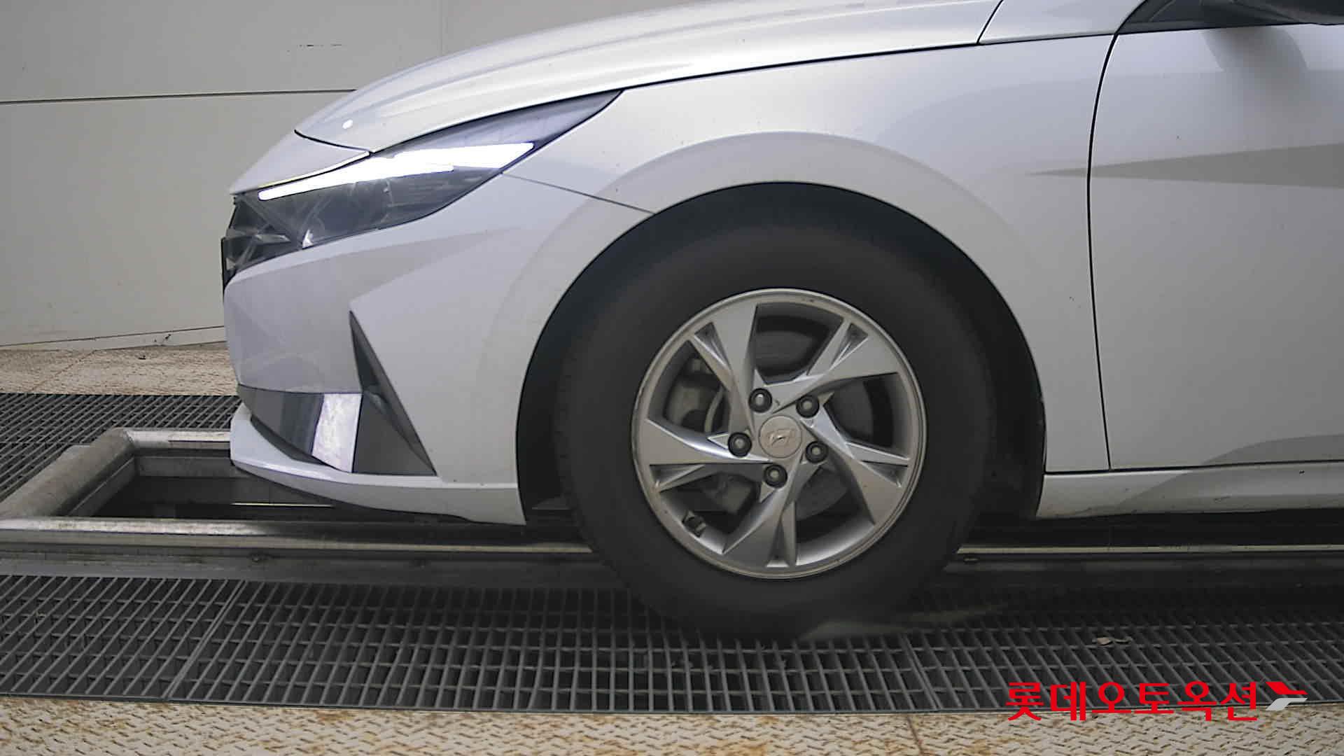 2022 - hyundai avante