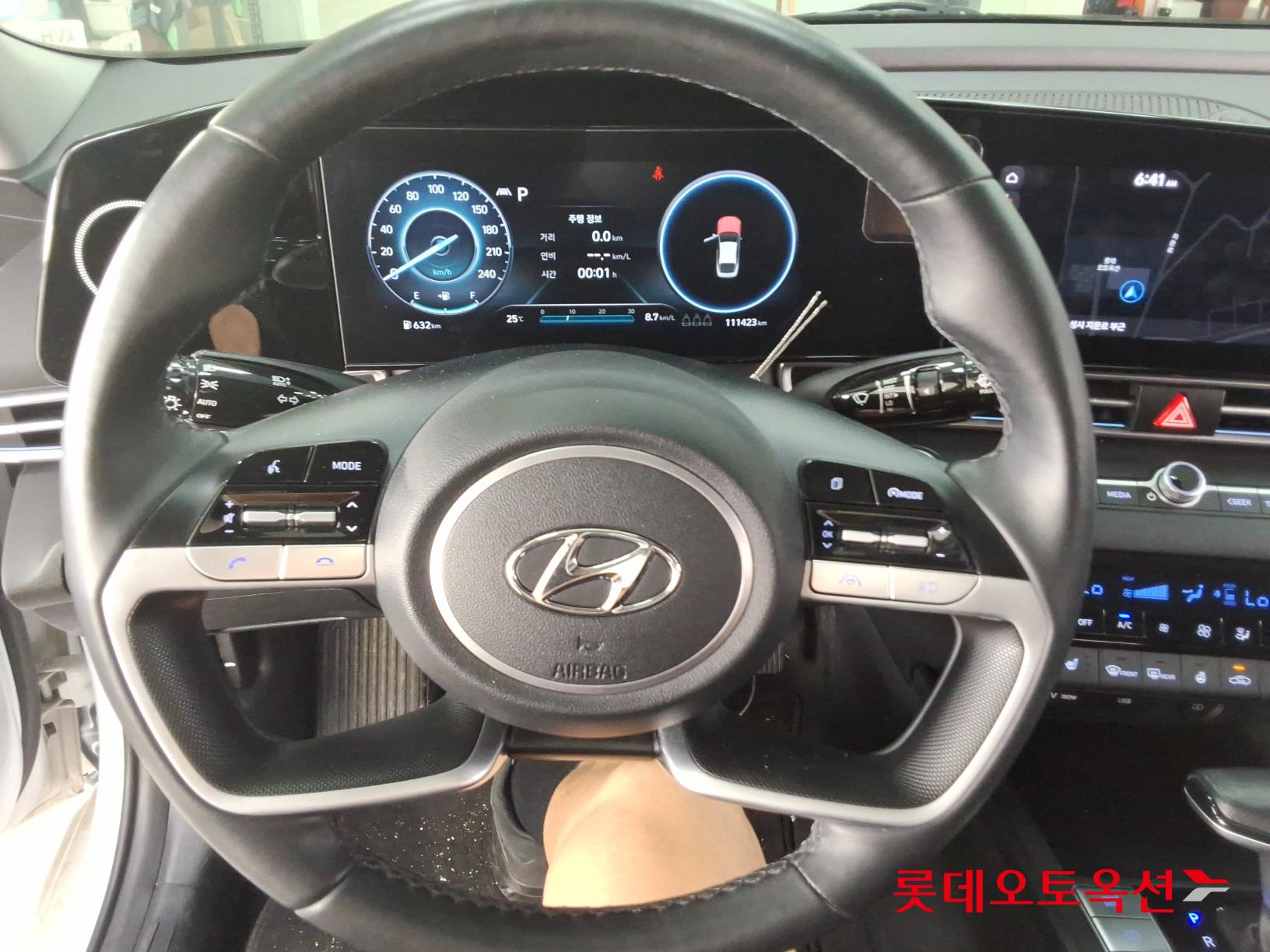 2022 - hyundai avante