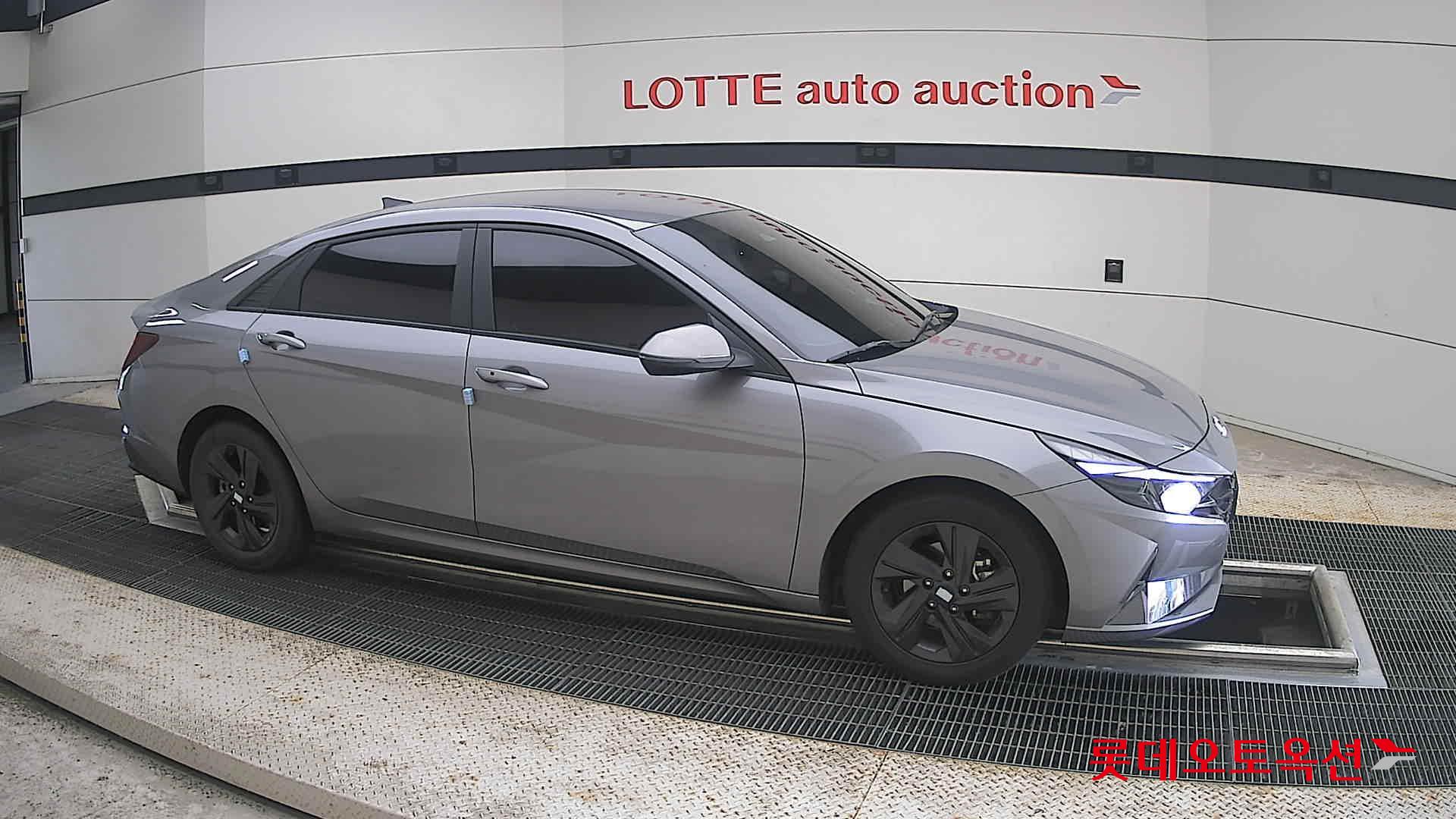 2021 - hyundai avante