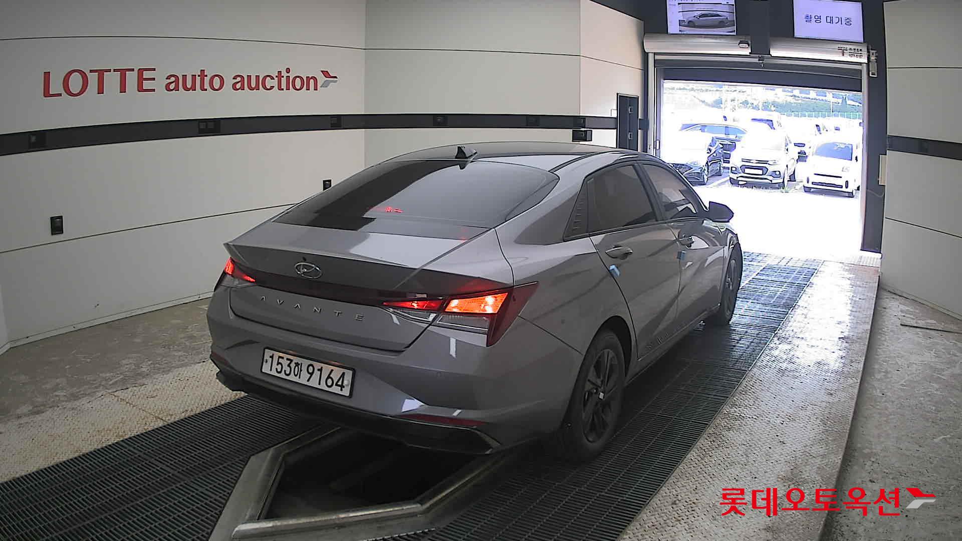 2021 - hyundai avante