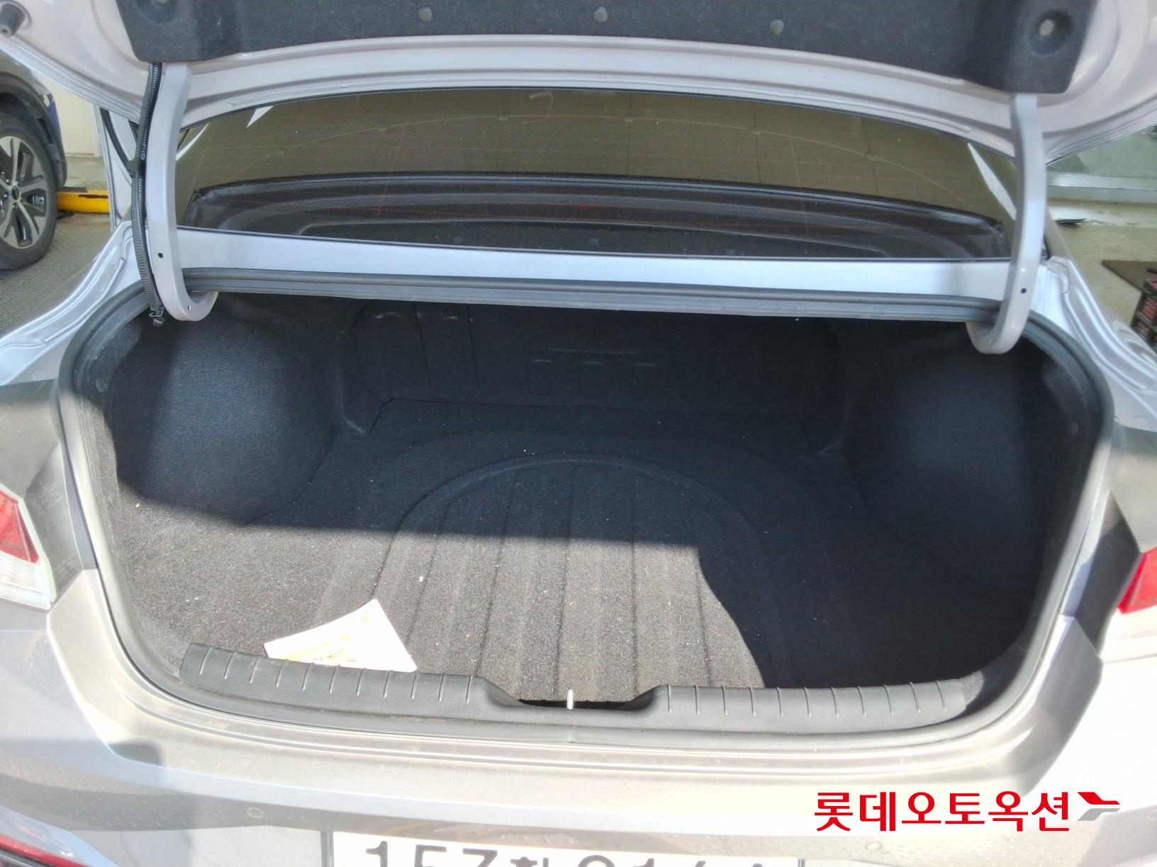 2021 - hyundai avante