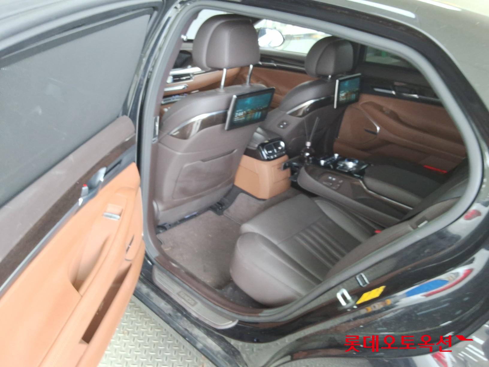2021 - genesis g90