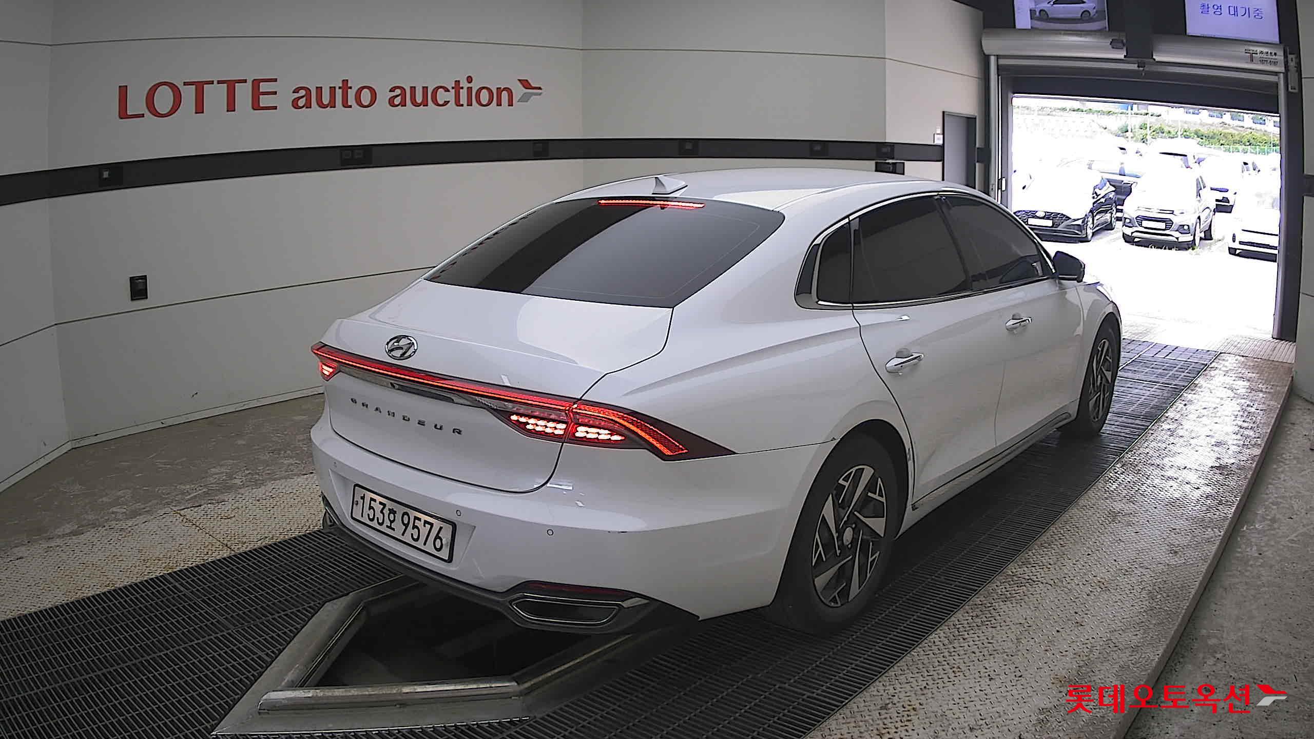 2021 - hyundai grandeur
