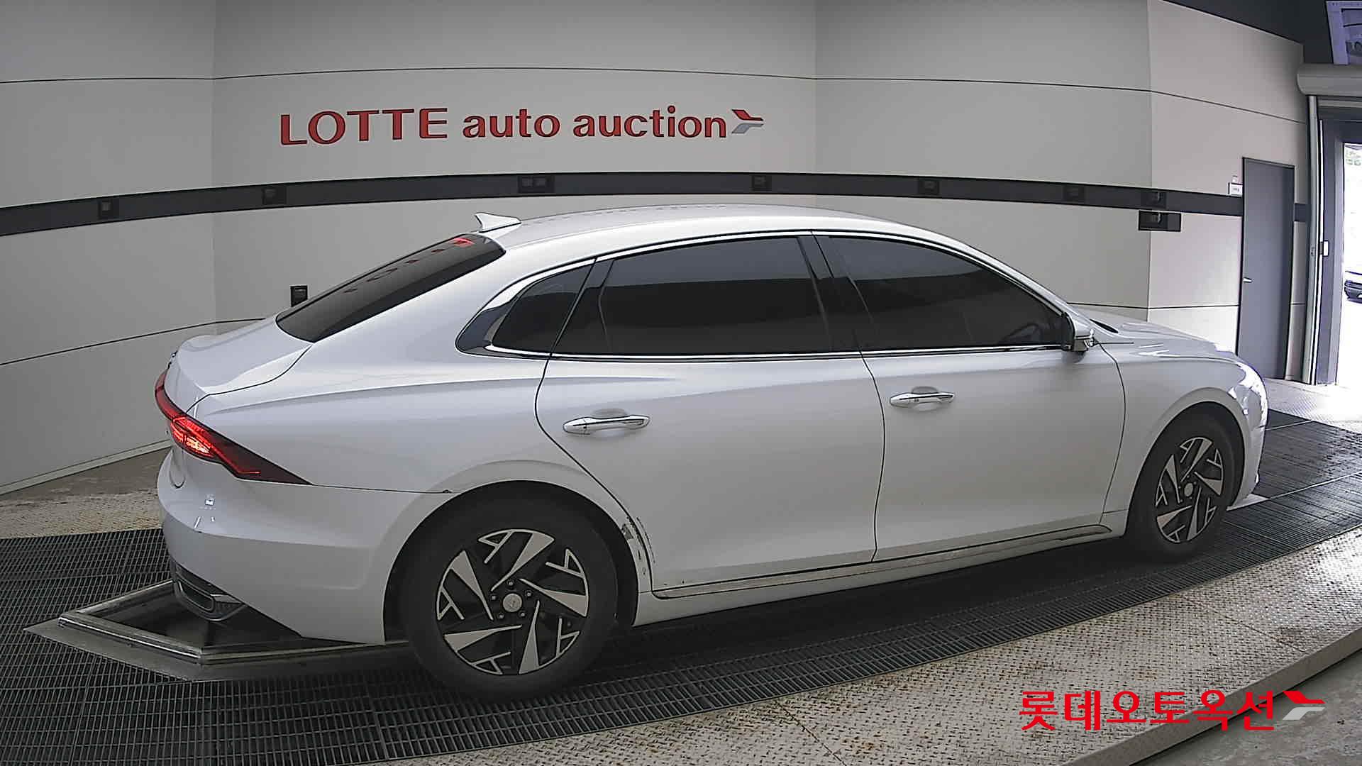 2021 - hyundai grandeur