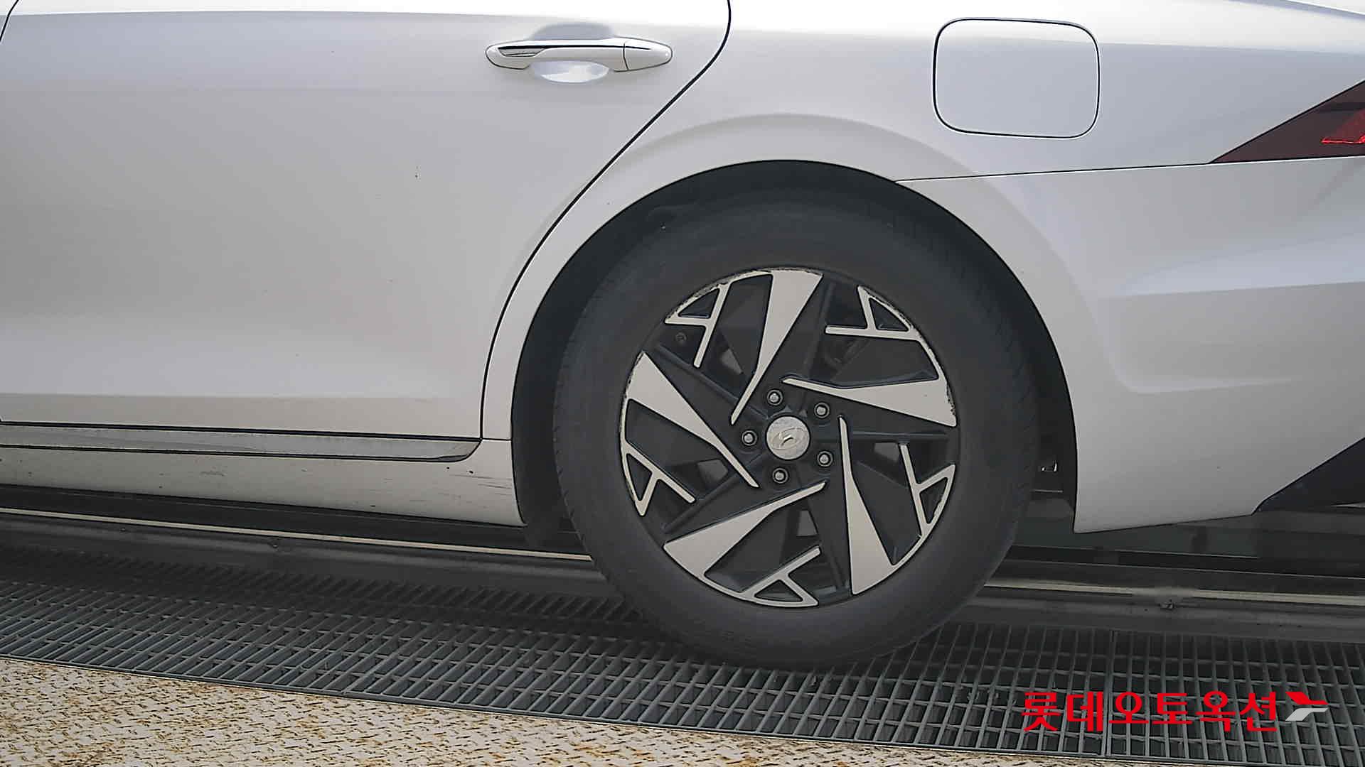 2021 - hyundai grandeur