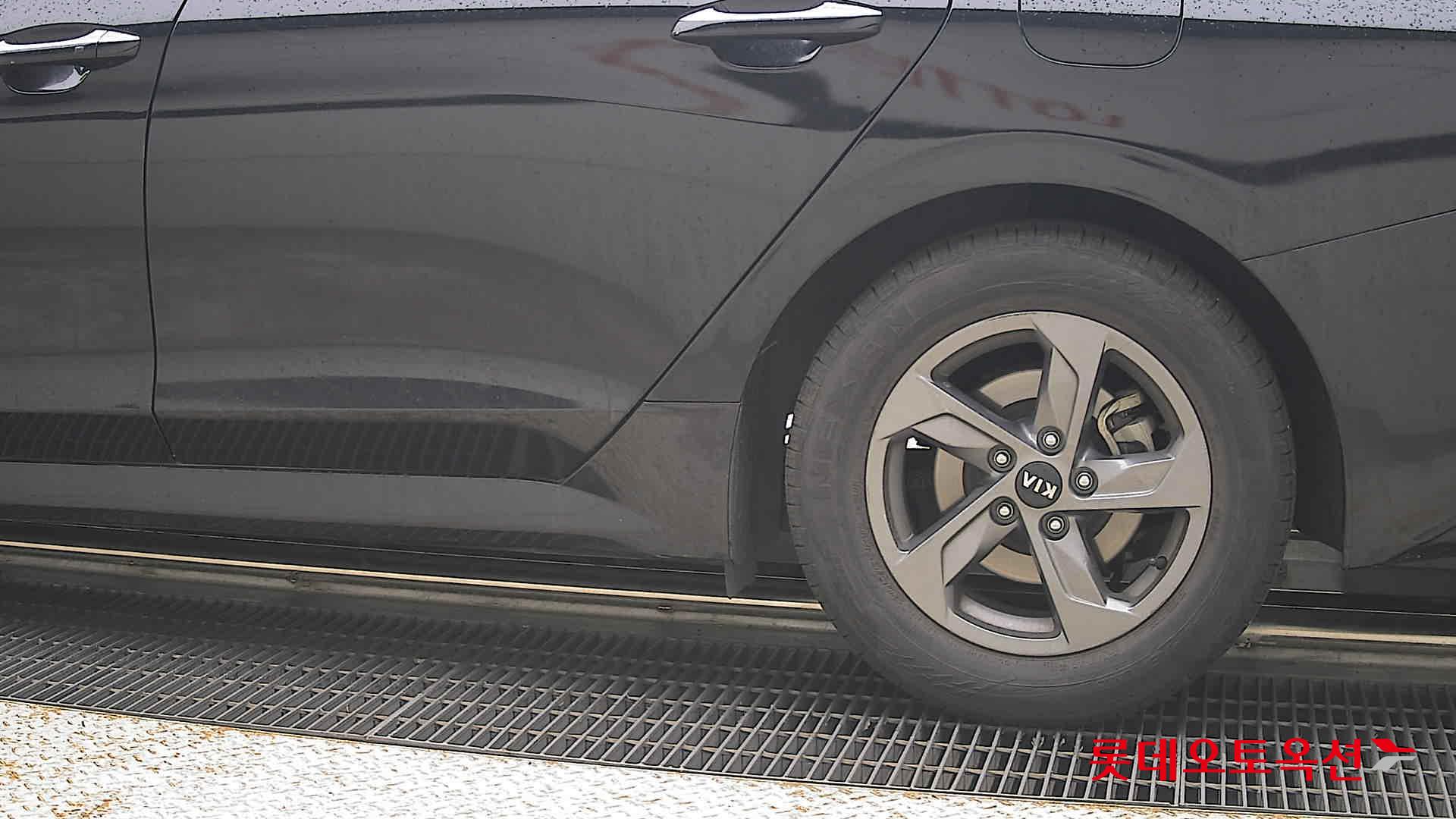 2020 - kia k5