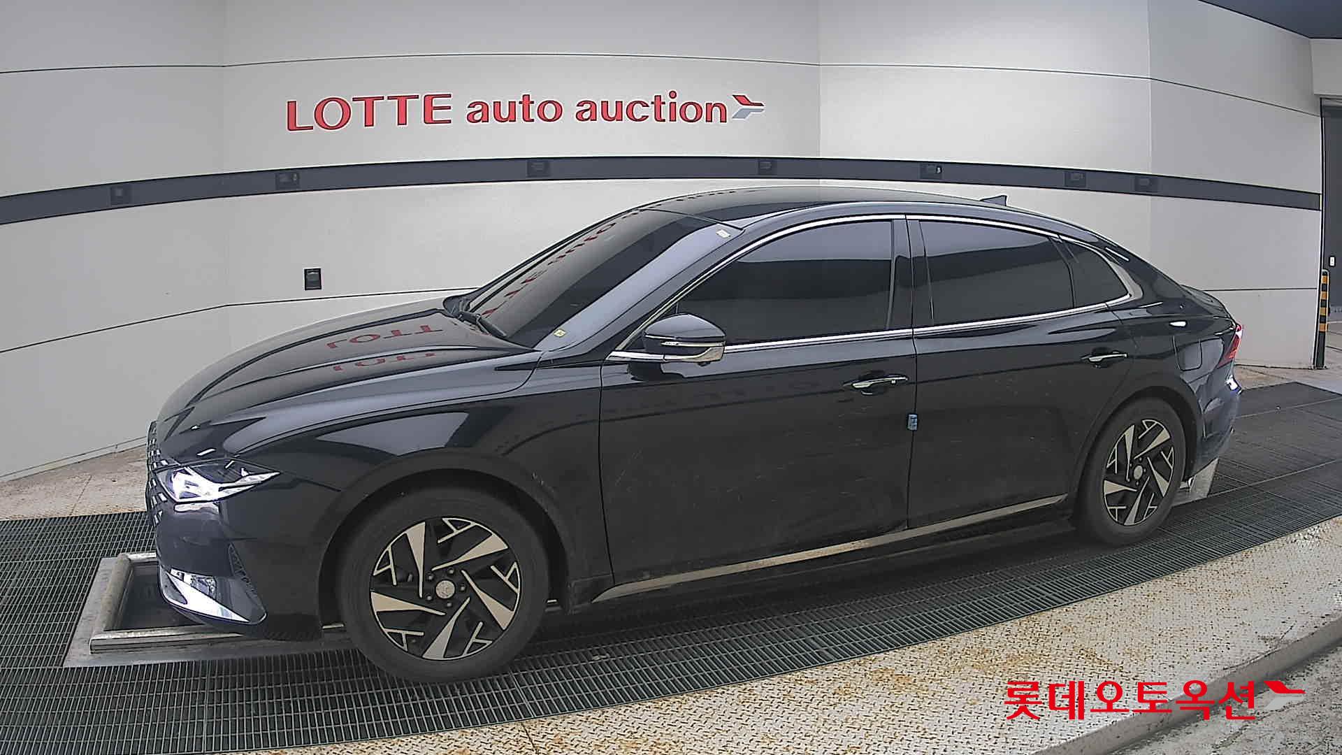 2022 - hyundai grandeur