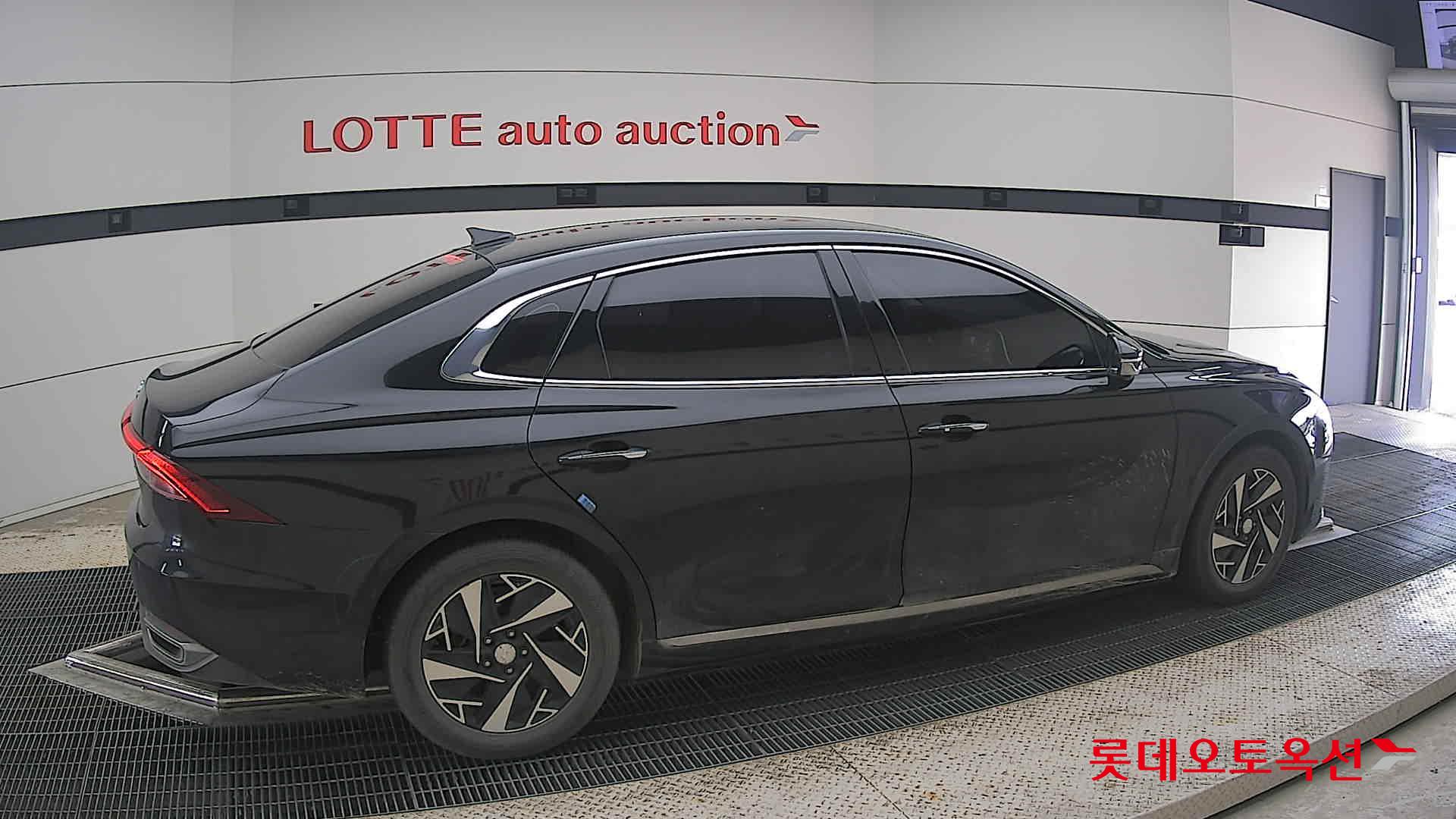 2022 - hyundai grandeur