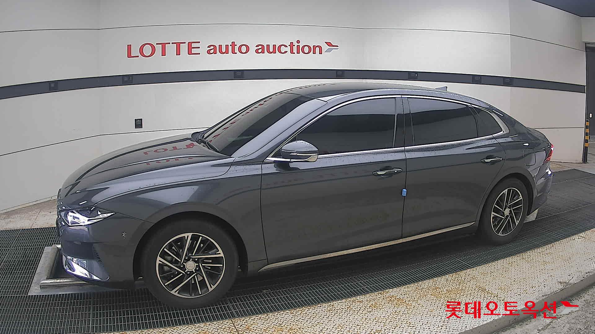 2022 - hyundai grandeur