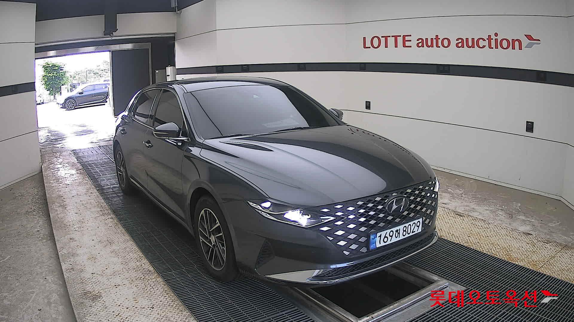 2022 - hyundai grandeur