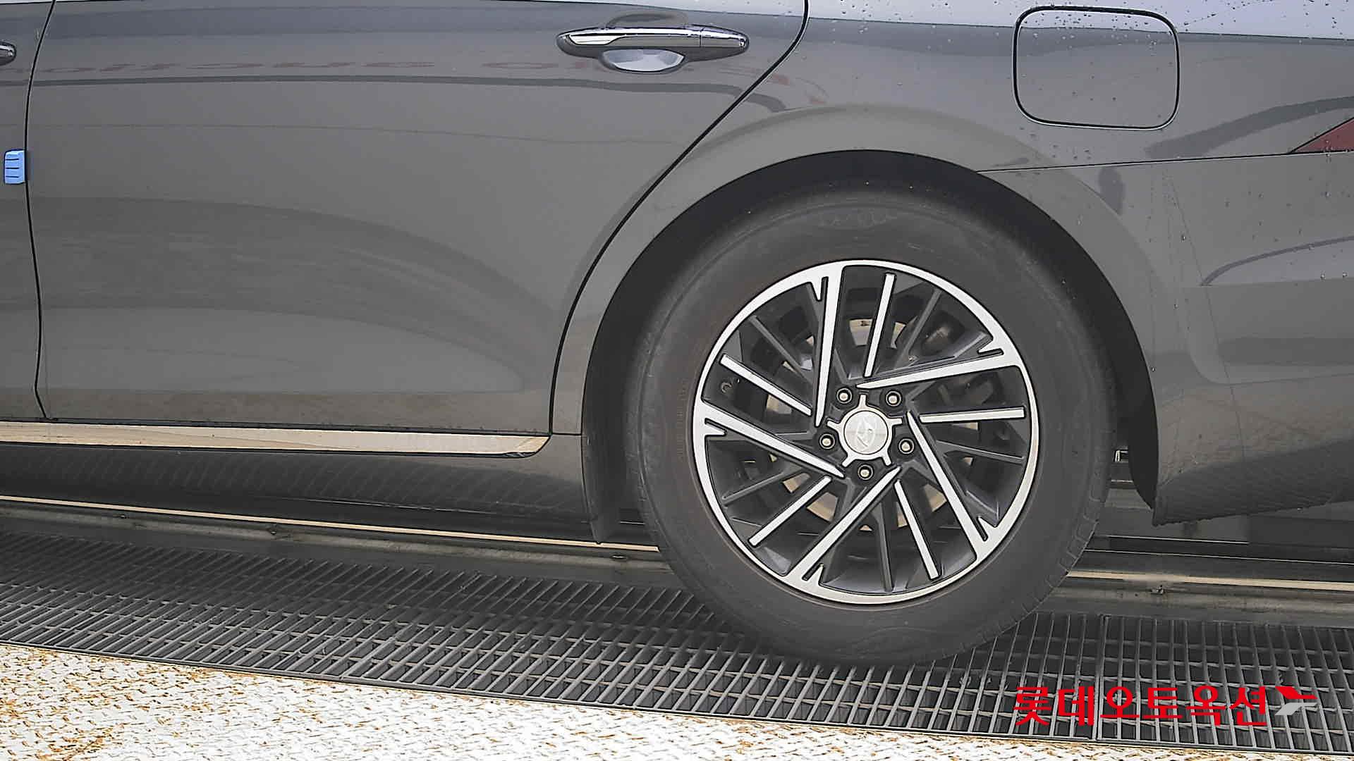 2022 - hyundai grandeur
