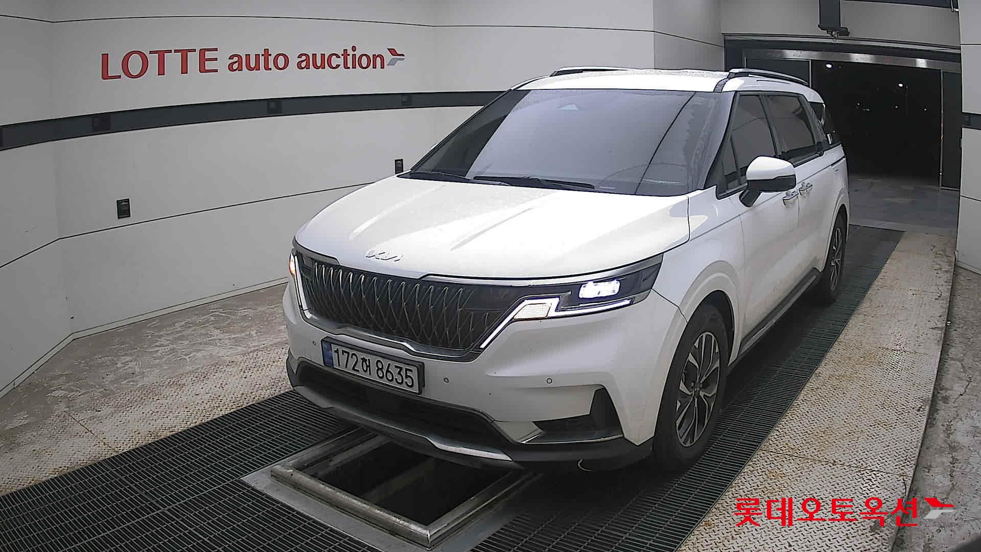 2023 - kia carnival