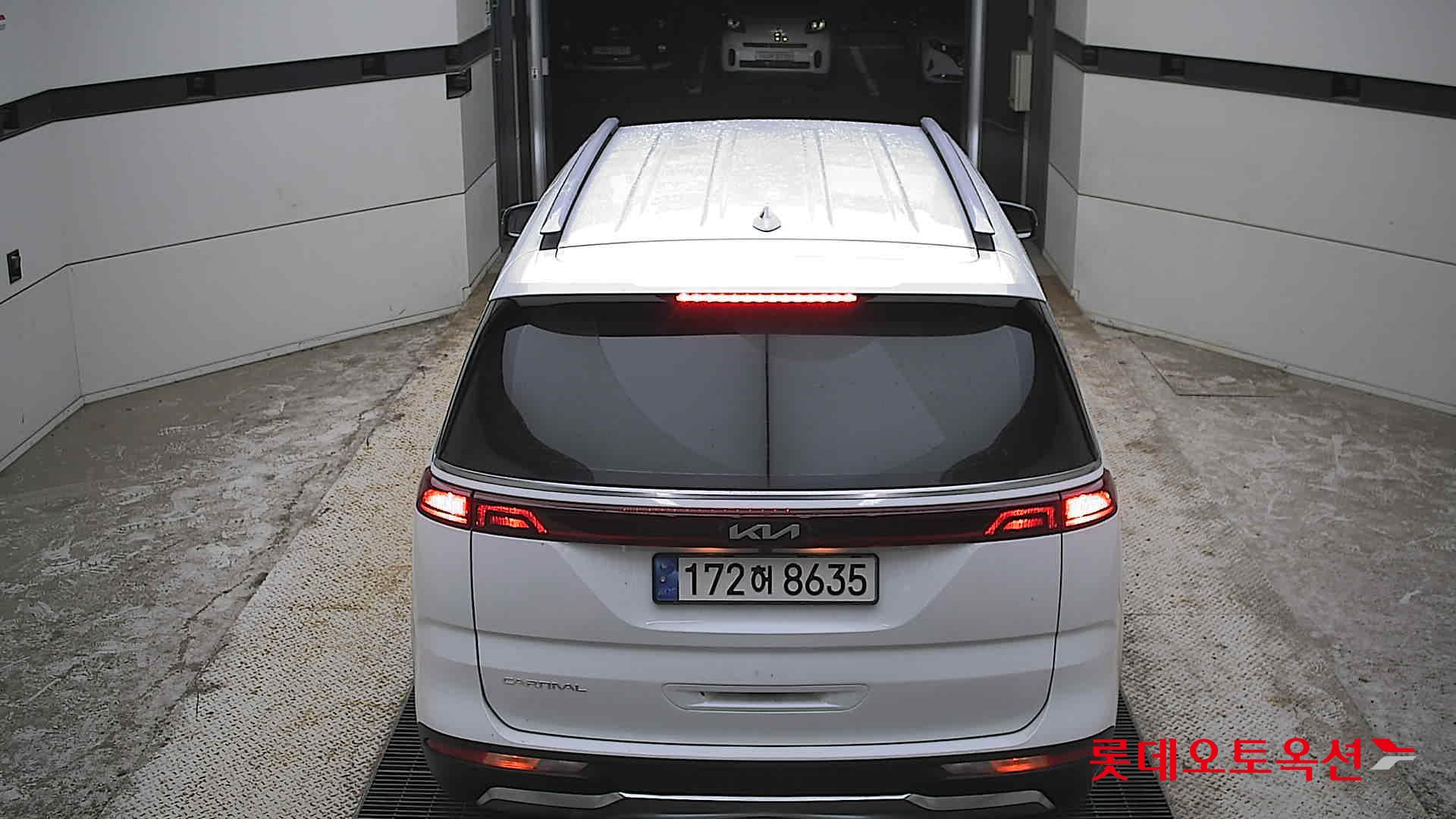 2023 - kia carnival